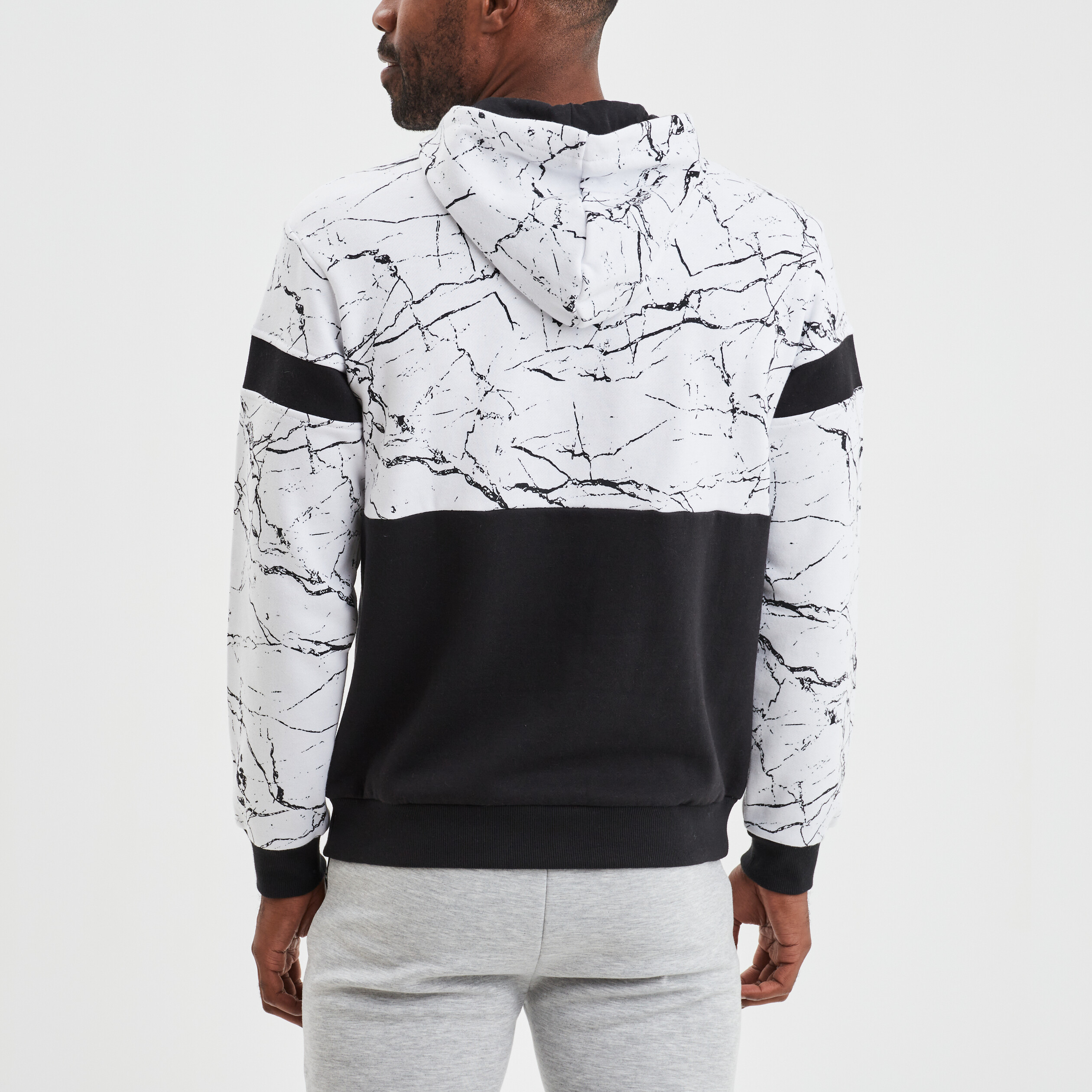 Sweat capuche motif marbre pour homme