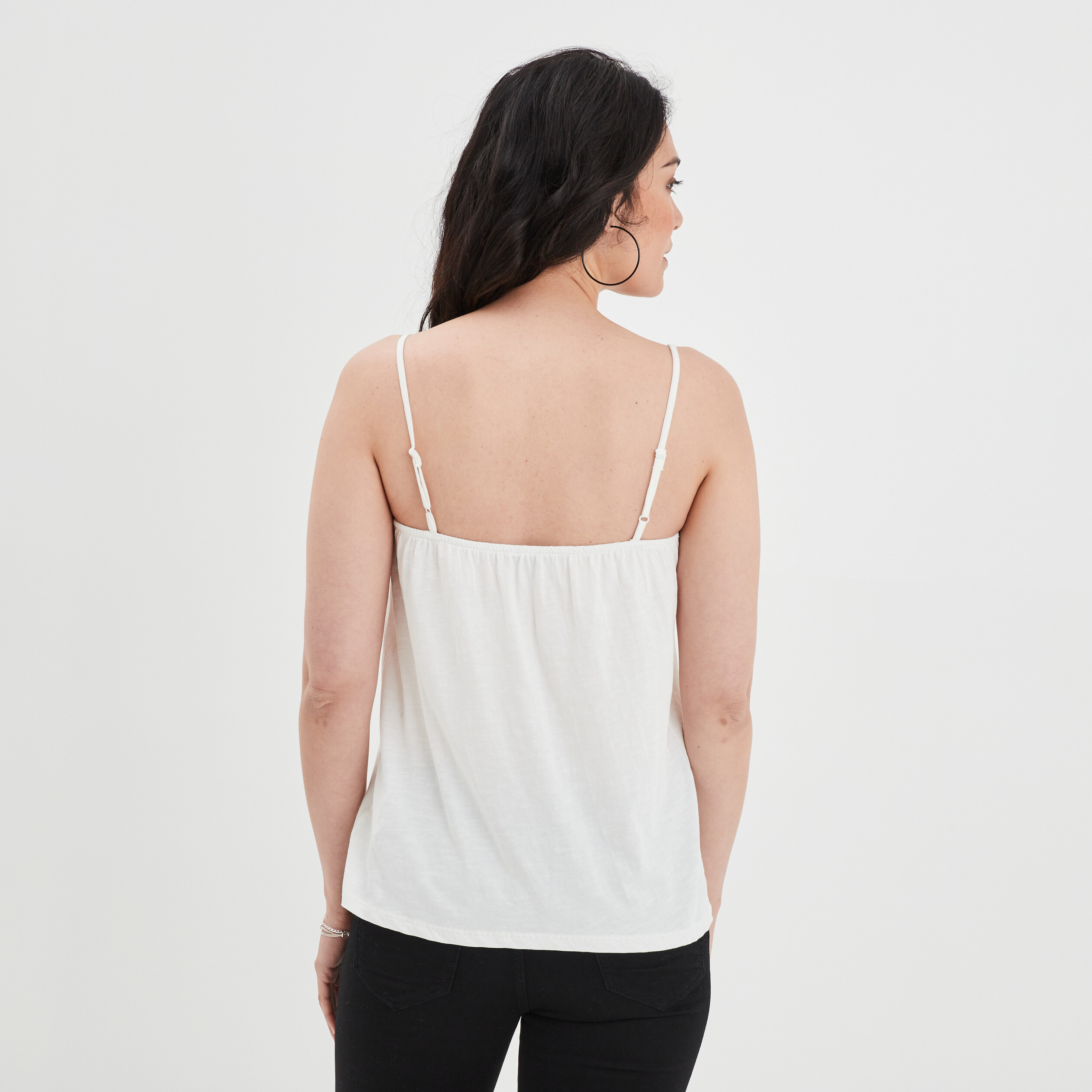 D&eacute;bardeur encolure brod&eacute;e coton Liberto blanc femme