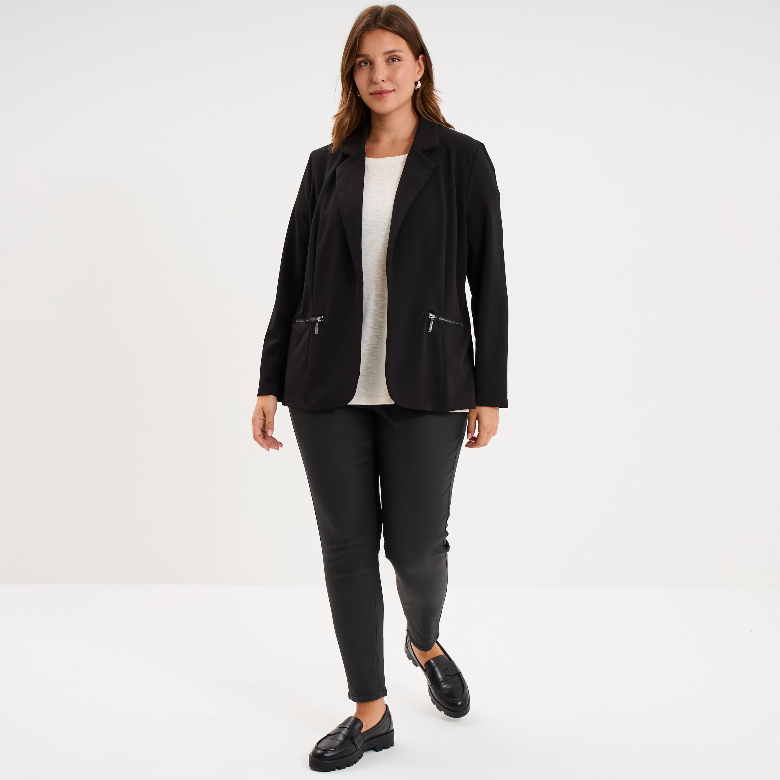 Blazer avec poches zipp&eacute;es noir femme grande taille