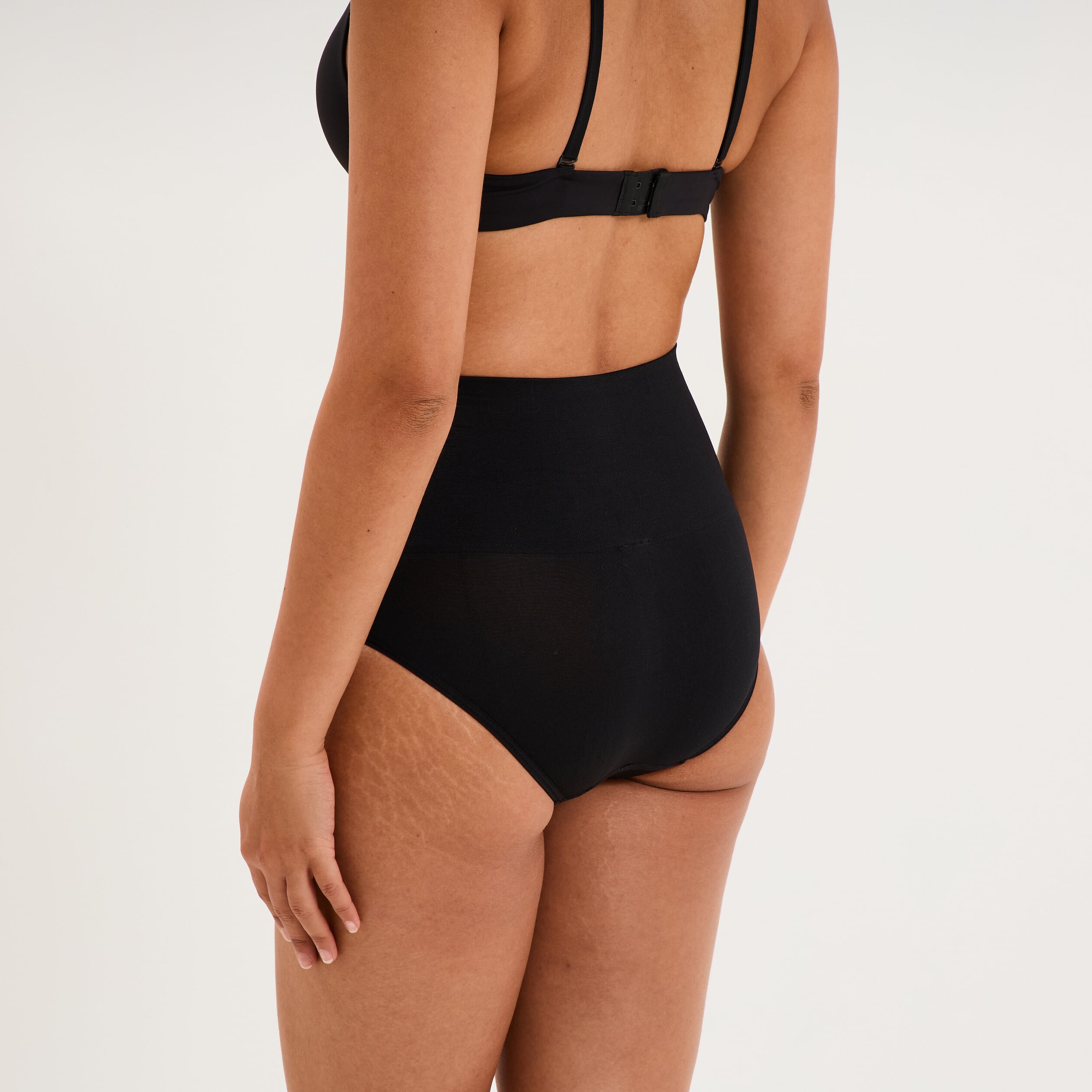 Culotte gainante sans couture noir femme
