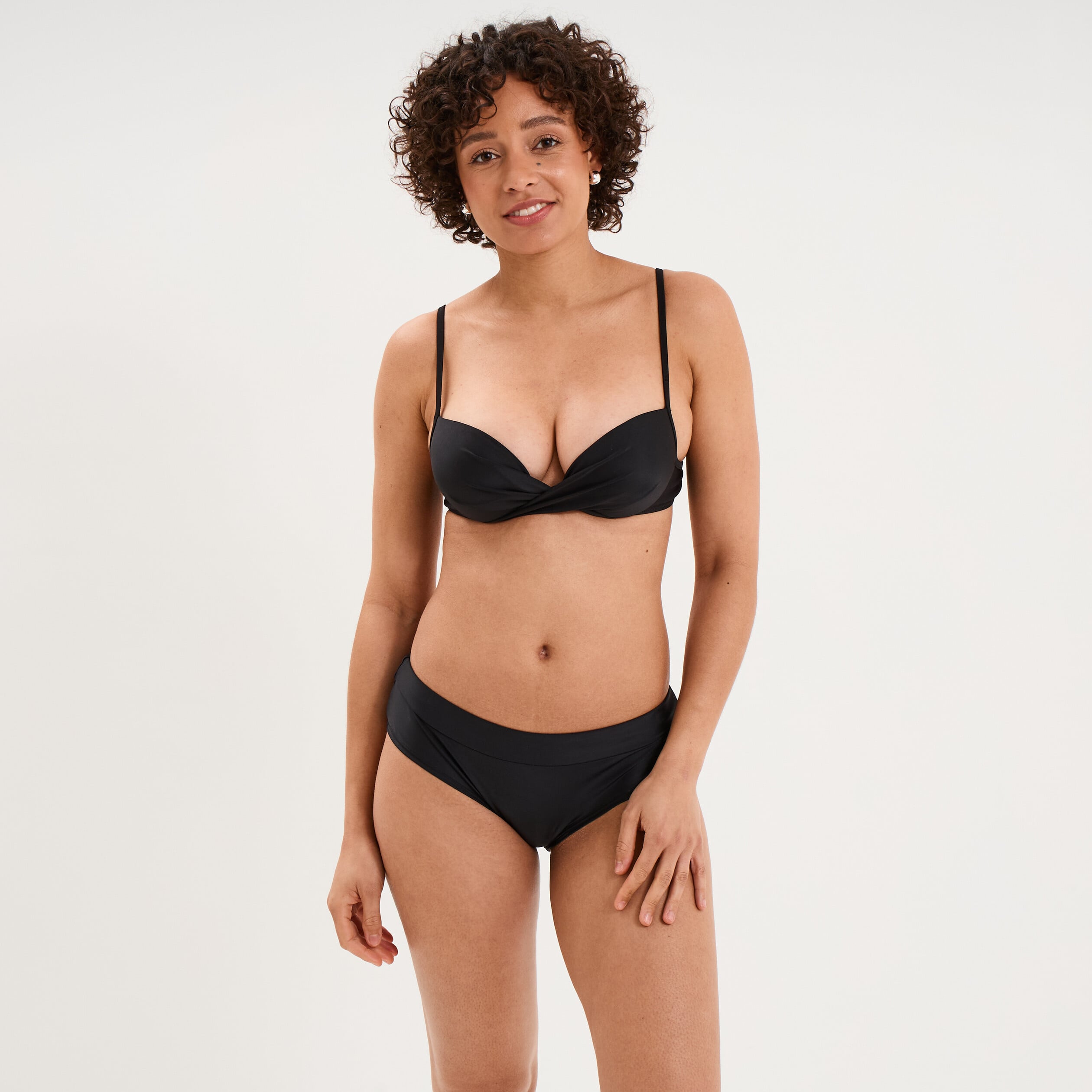Haut de maillot de bain push up armatur&eacute; noir femme
