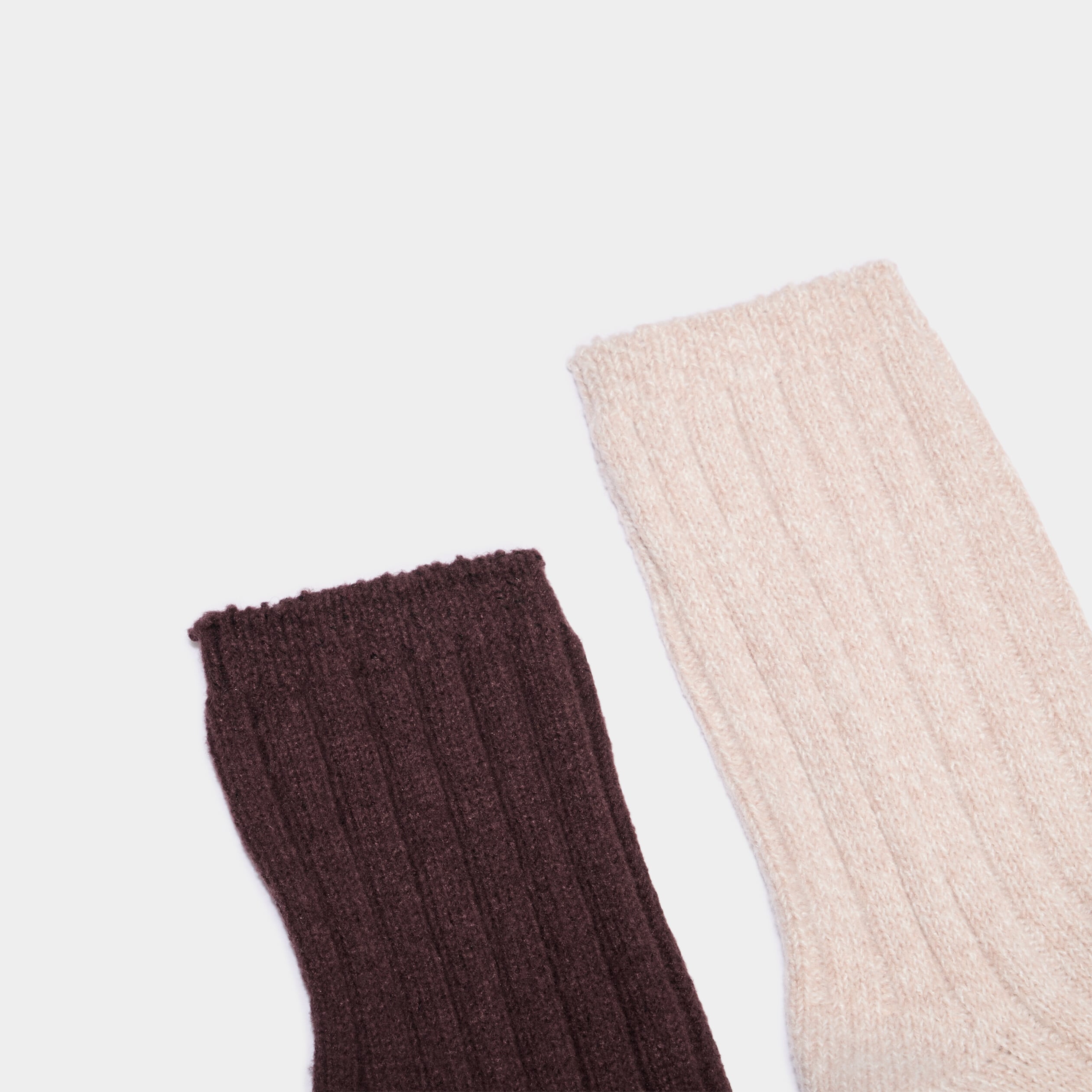 Lot 2 paires chaussettes tricot&eacute;es marron femme