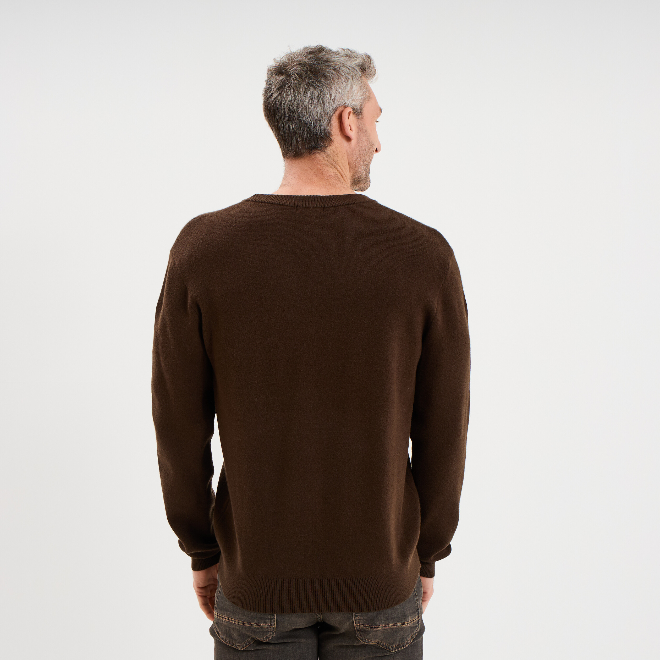 Pull col rond manches longues marron fonc&eacute; homme