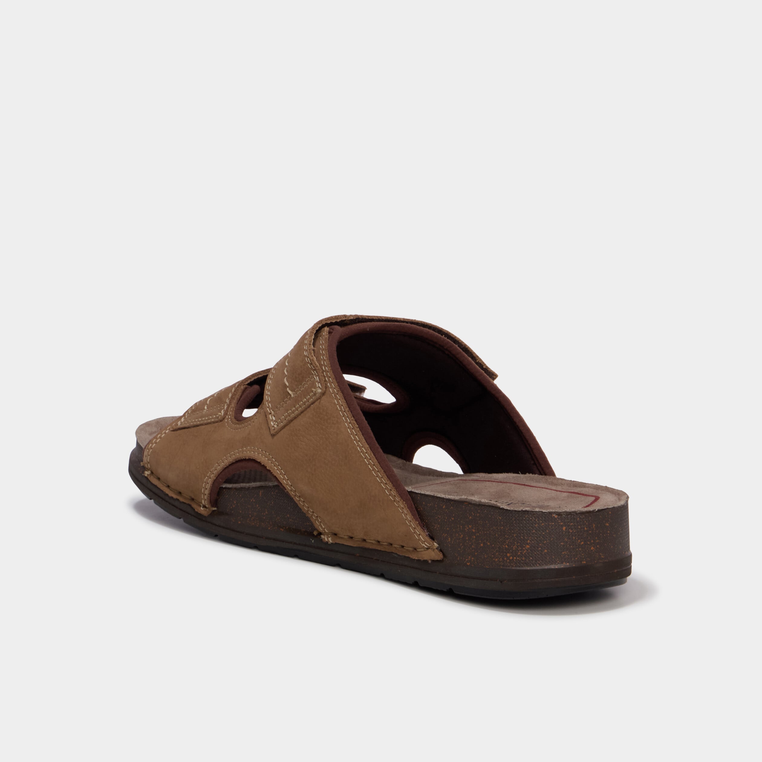 Mules &agrave; scratchs en cuir sable homme