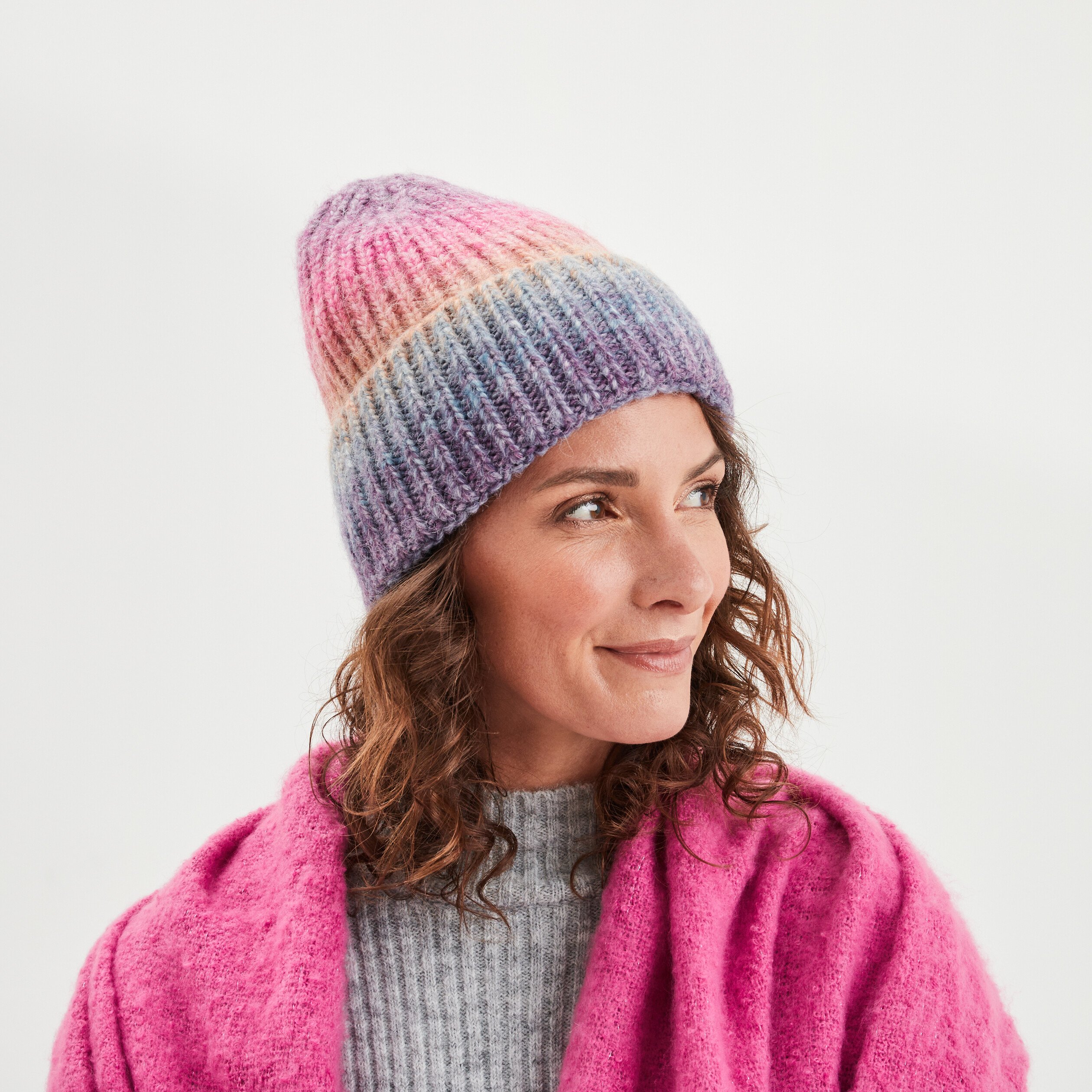 Bonnet tricoté multicolore femme