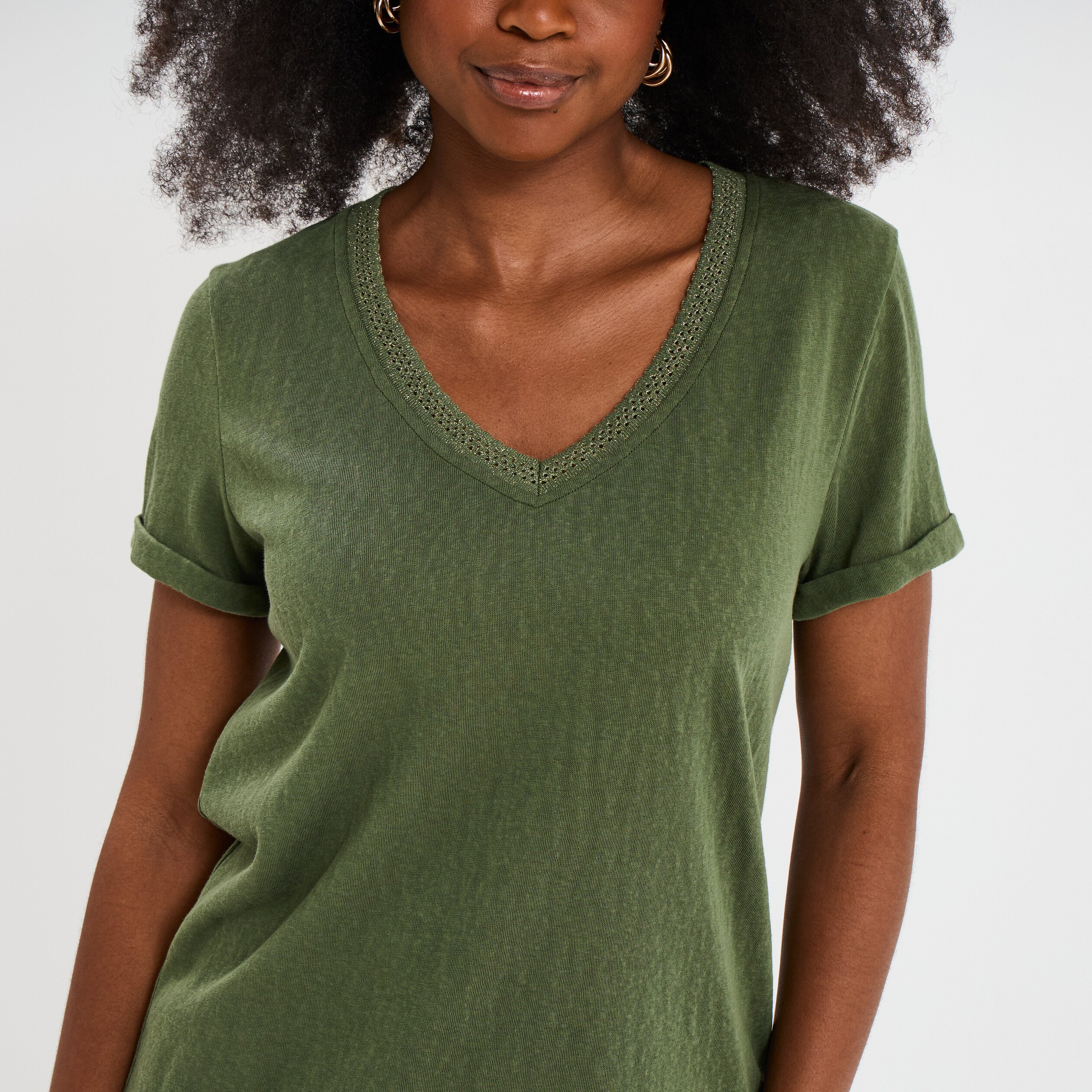 t shirt col en v manches courtes vert kaki femme T-shirt col en V manches courtes vert kaki femme
