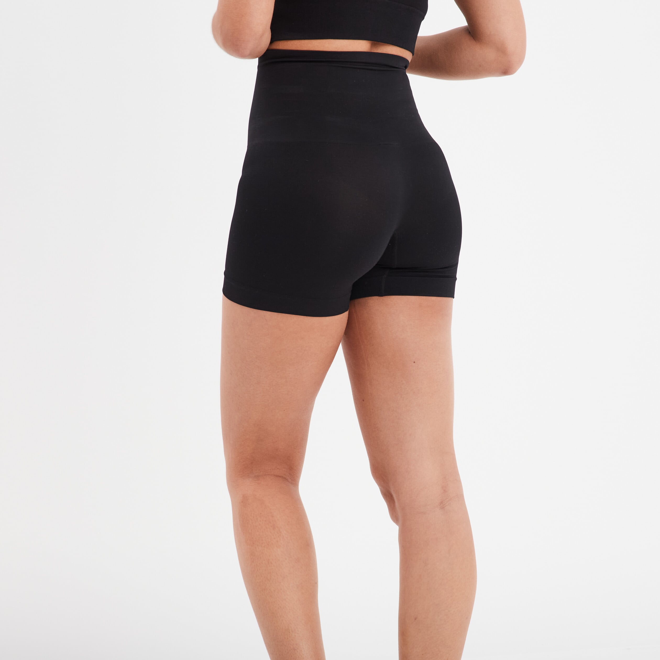 Short cycliste gainant sans couture noir femme