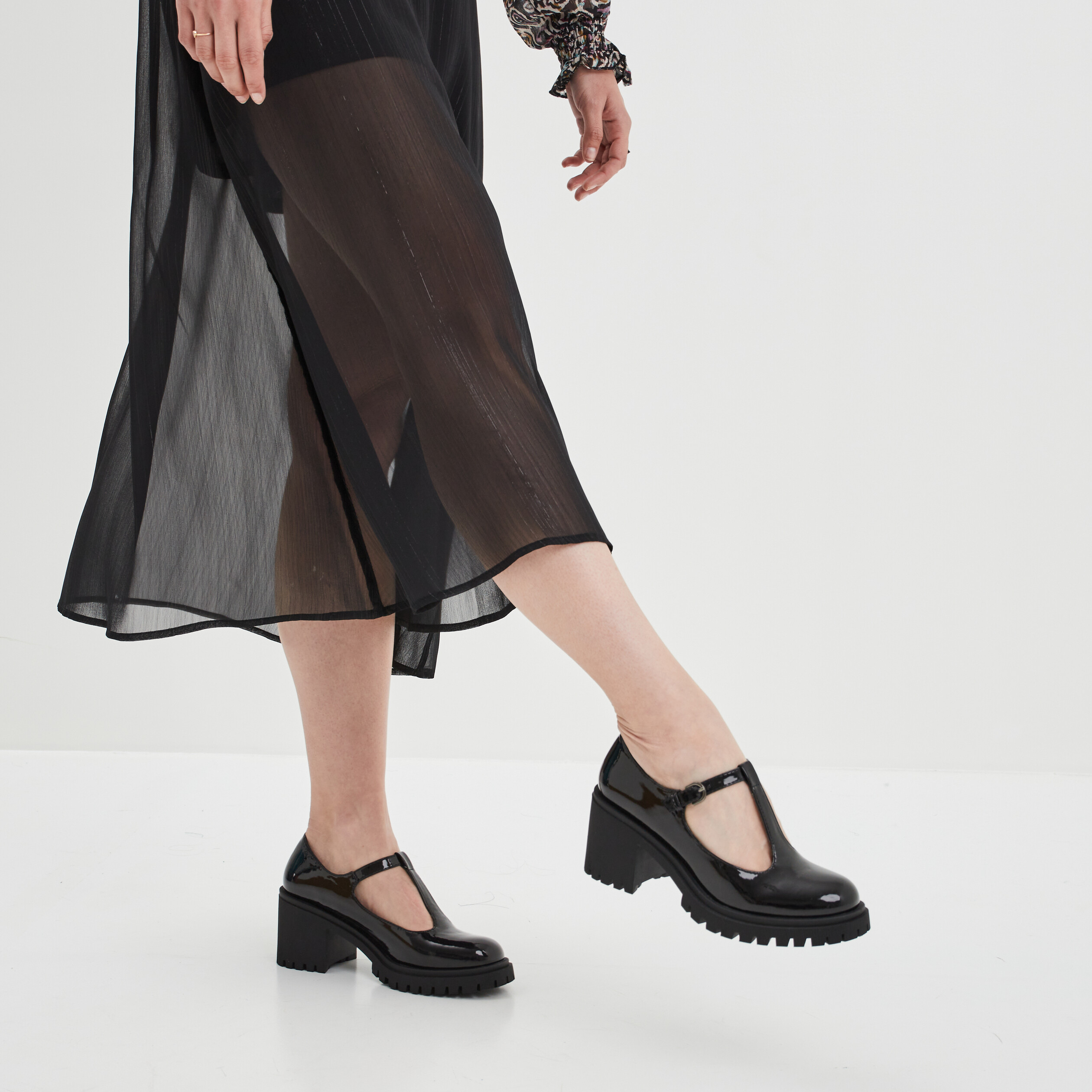 Loafers salomé vernies crantées Liberto noir femme