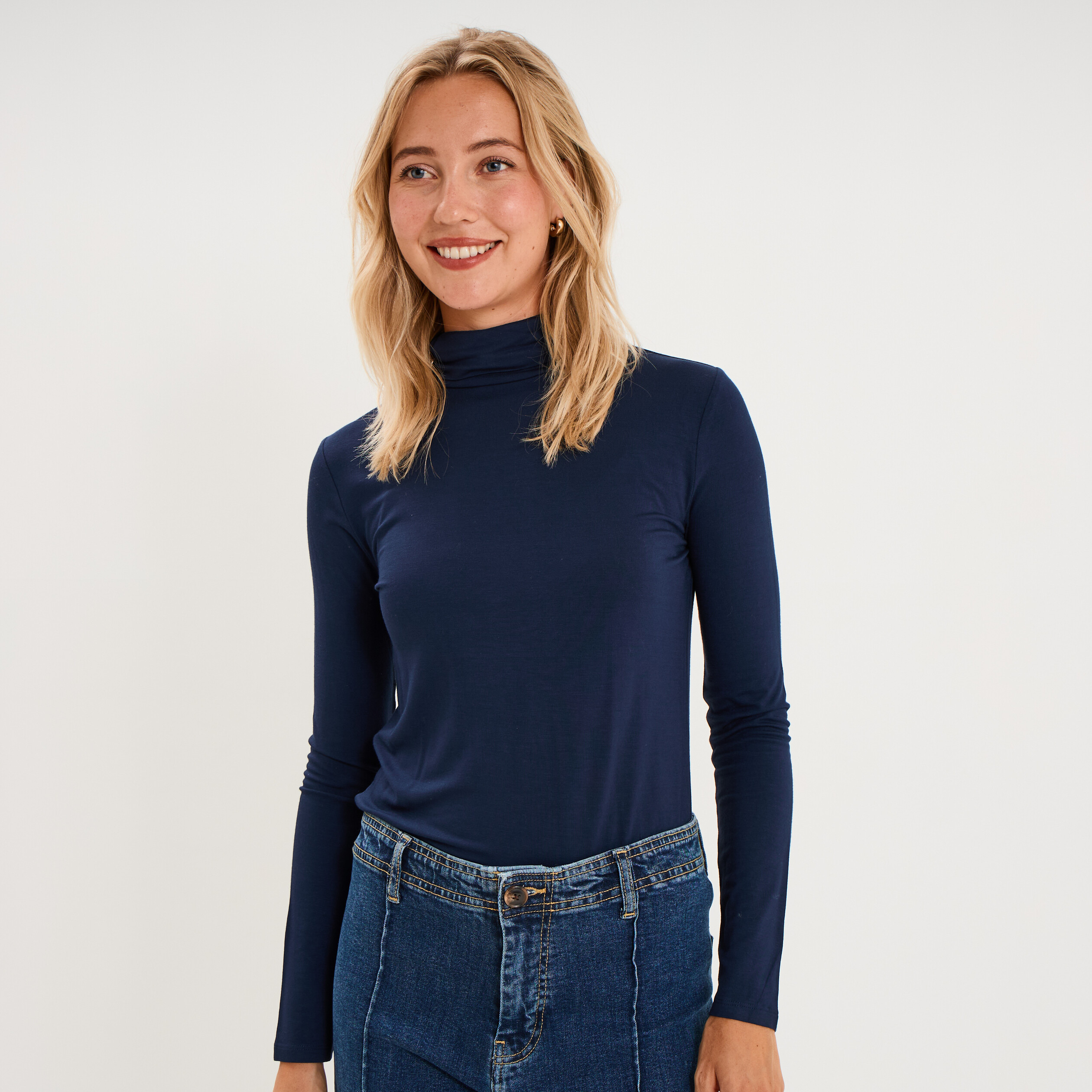 T-shirt manches longues col roul&eacute; bleu marine femme