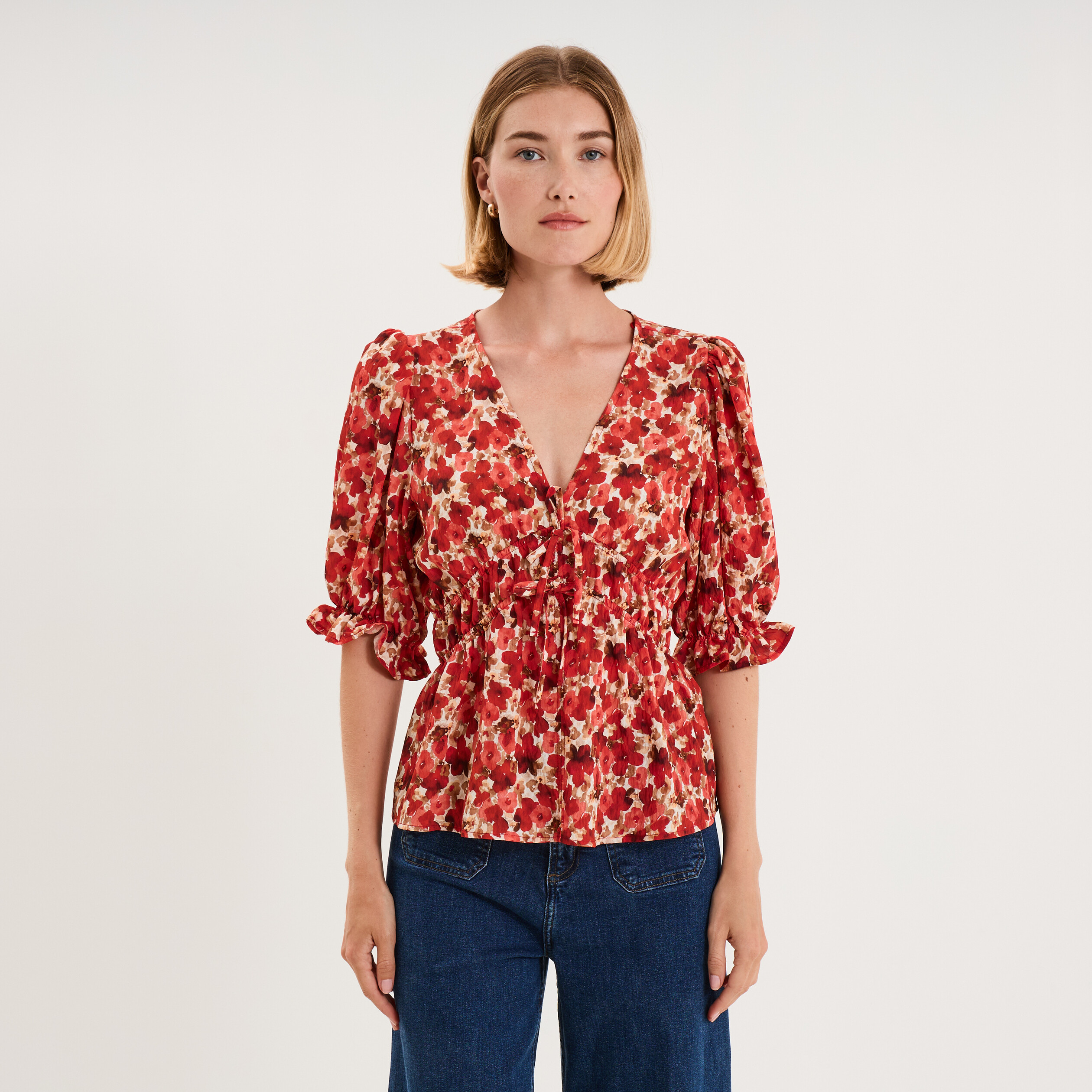Blouse smok&eacute;e manches 3/4 col V rouge coquelicot femme