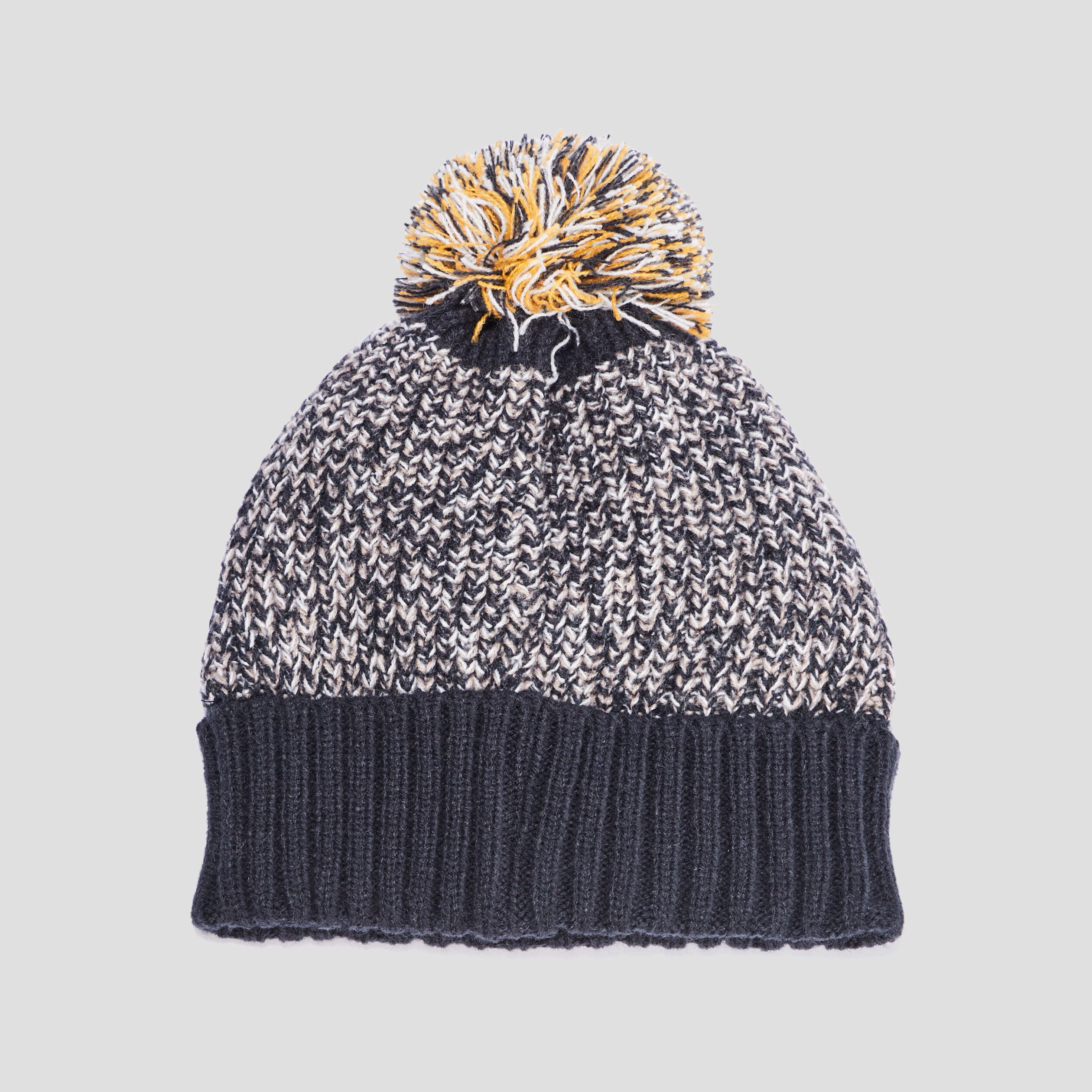 Bonnet tricot&eacute; avec pompon sur le haut jaune moutarde gar&ccedil;on