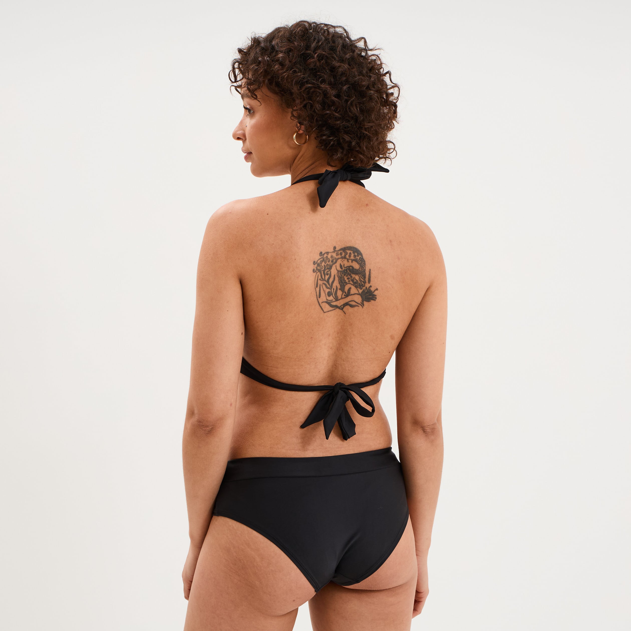 Haut de maillot de bain forme triangle noir femme