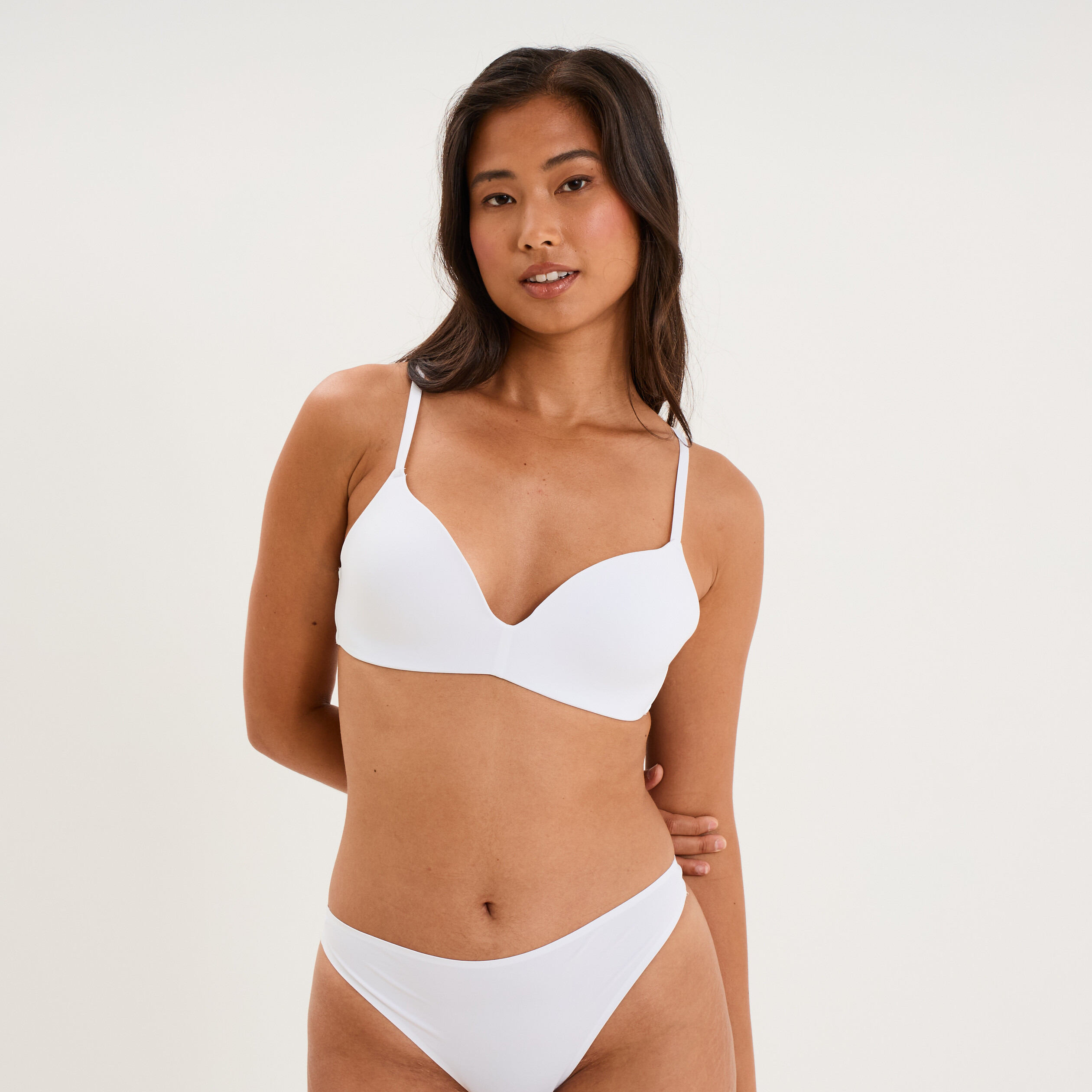 Soutien-gorge triangle bretelles fines blanc femme
