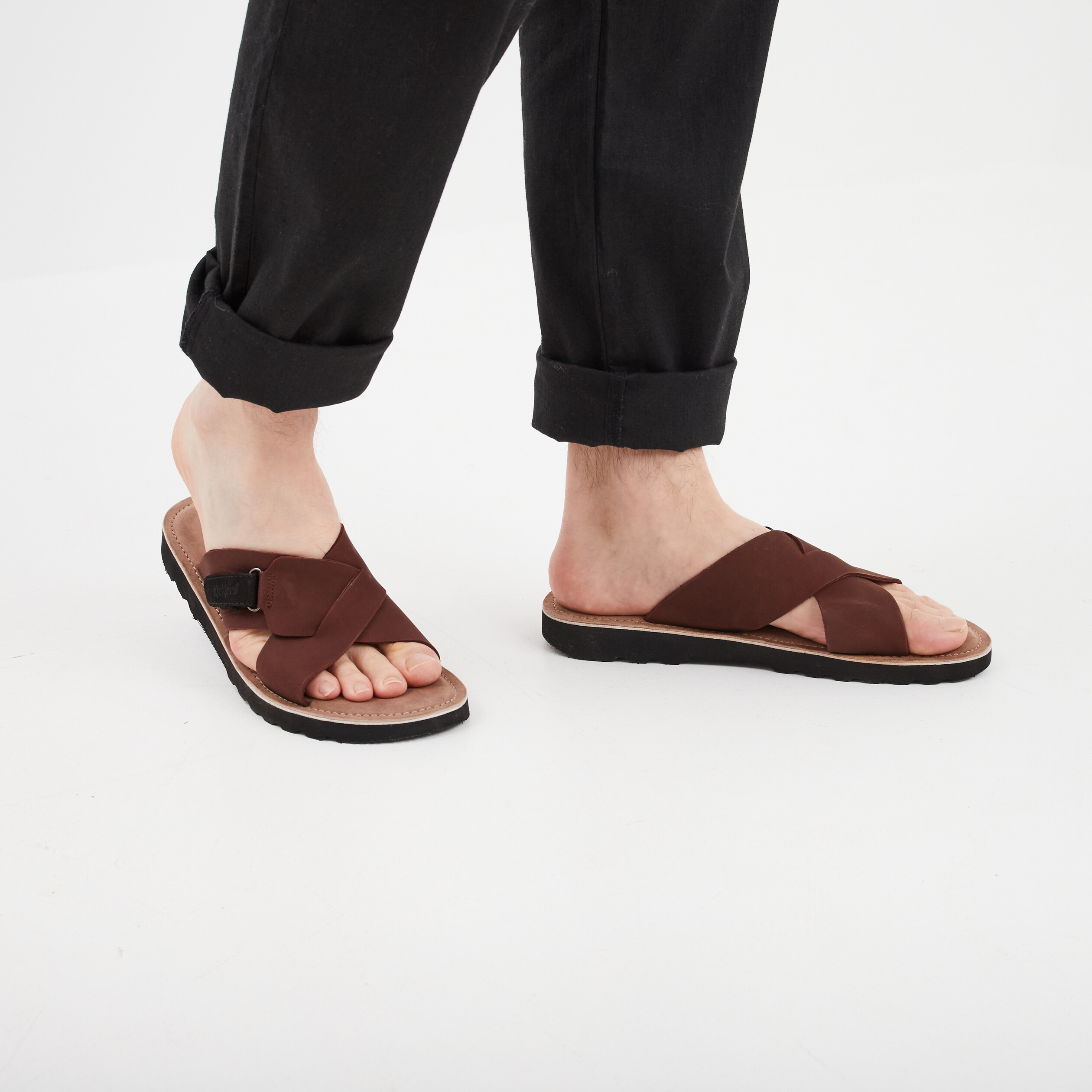 Sandales en cuir marron homme