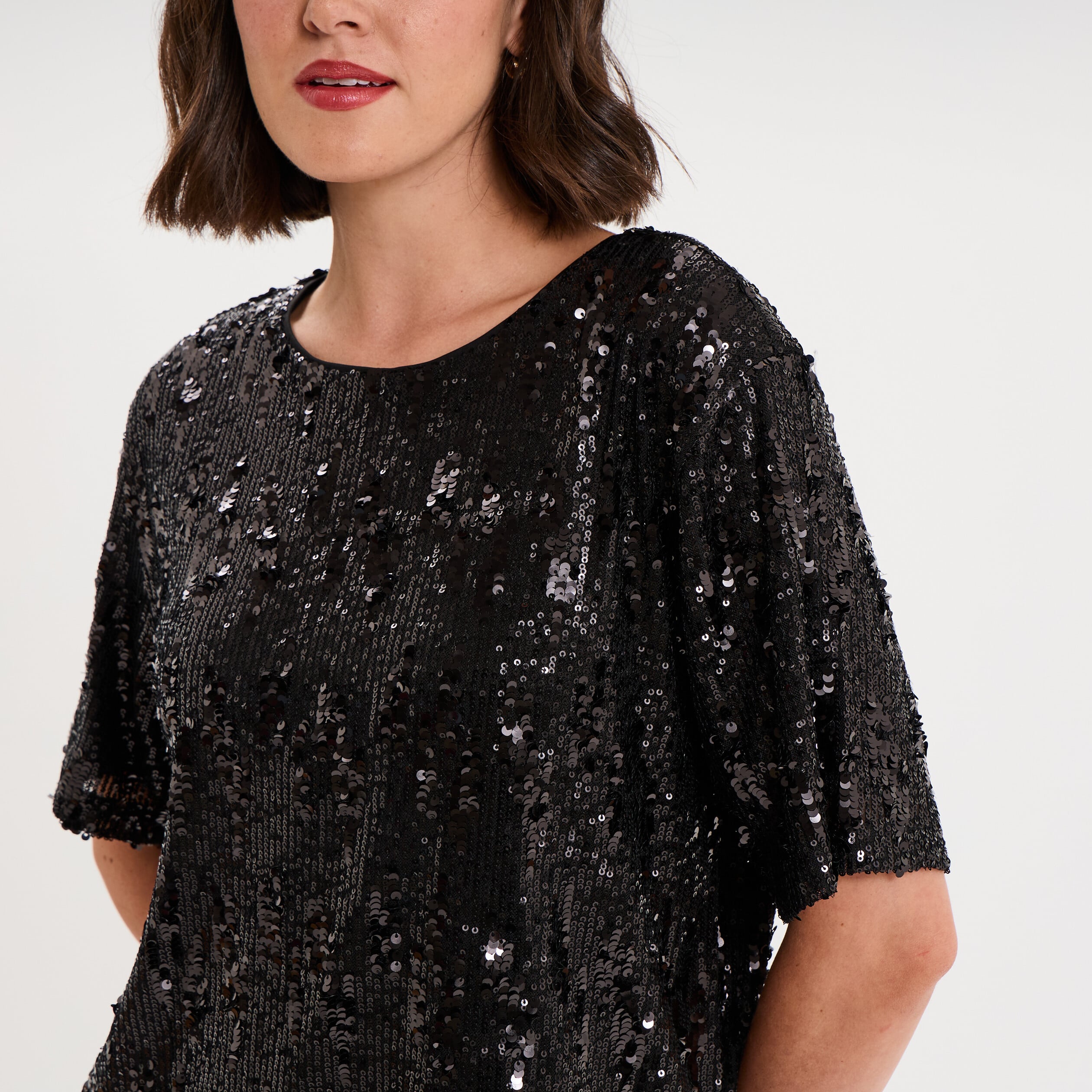 T-shirt &agrave; sequins manches courtes noir femme