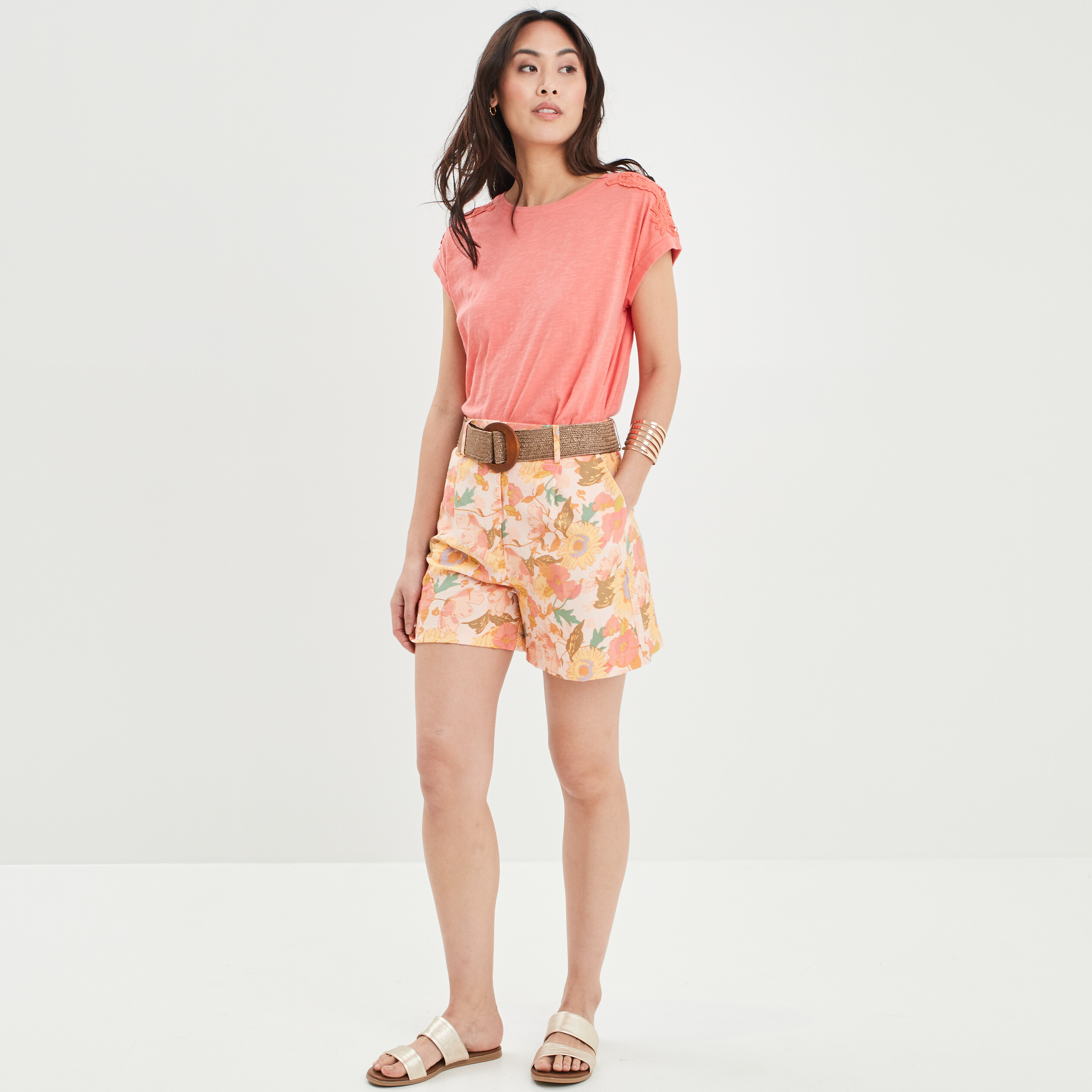 short evase avec ceinture ecru femme Short évasé avec ceinture ecru femme