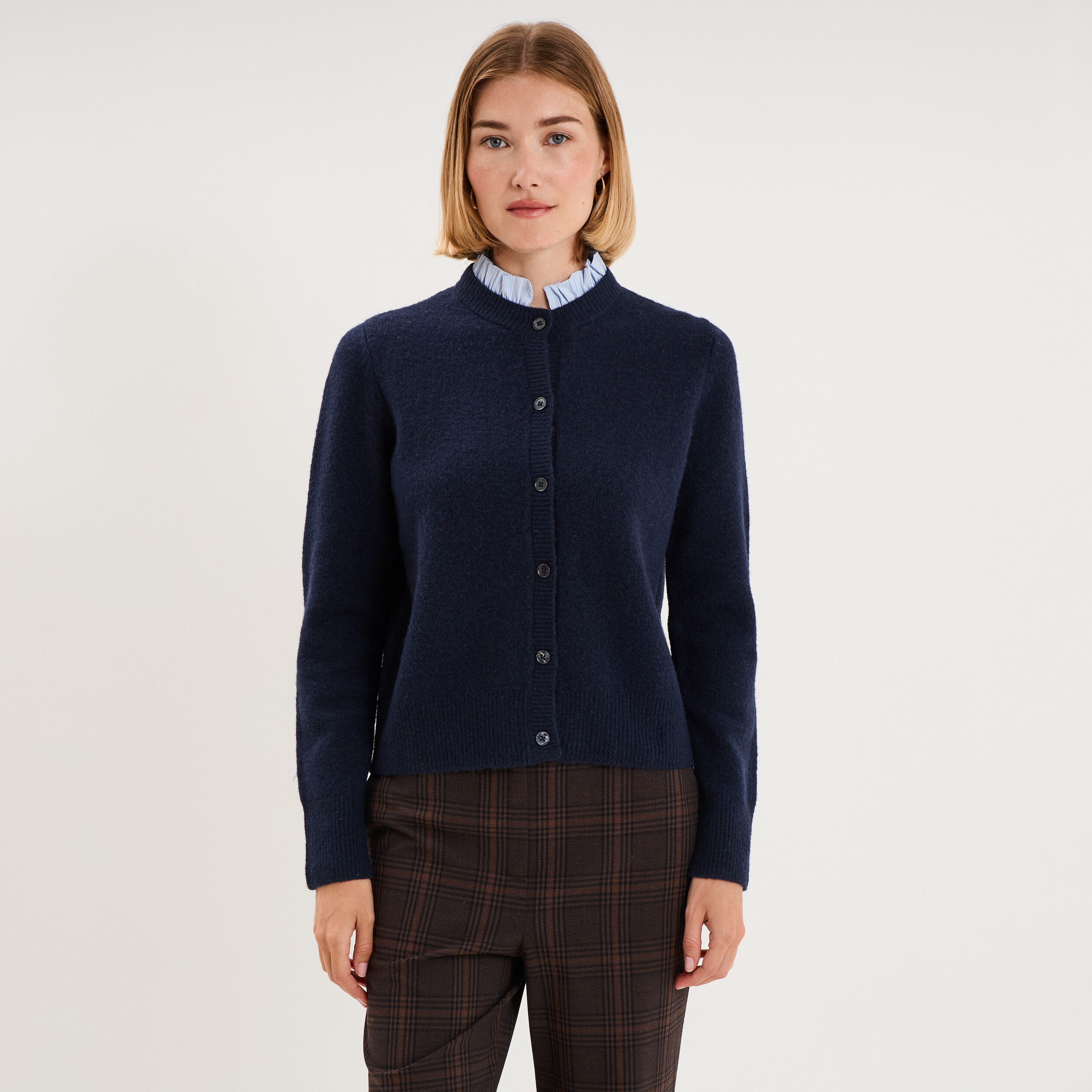 Gilet col rond boutonn&eacute; 2 en 1 bleu fonc&eacute; femme