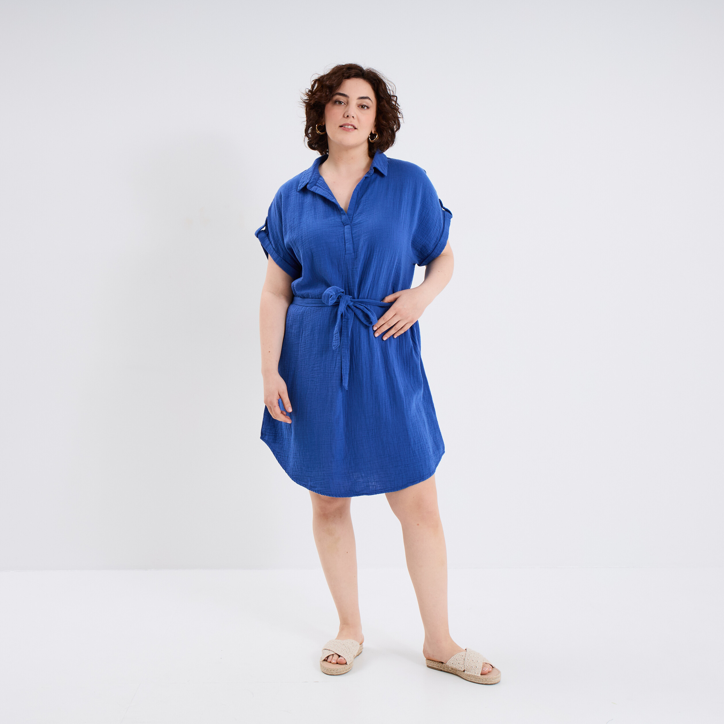 robe manches courtes en gaze de coton bleu roi femmegt Robe manches courtes en gaze de coton bleu roi femme grande taille
