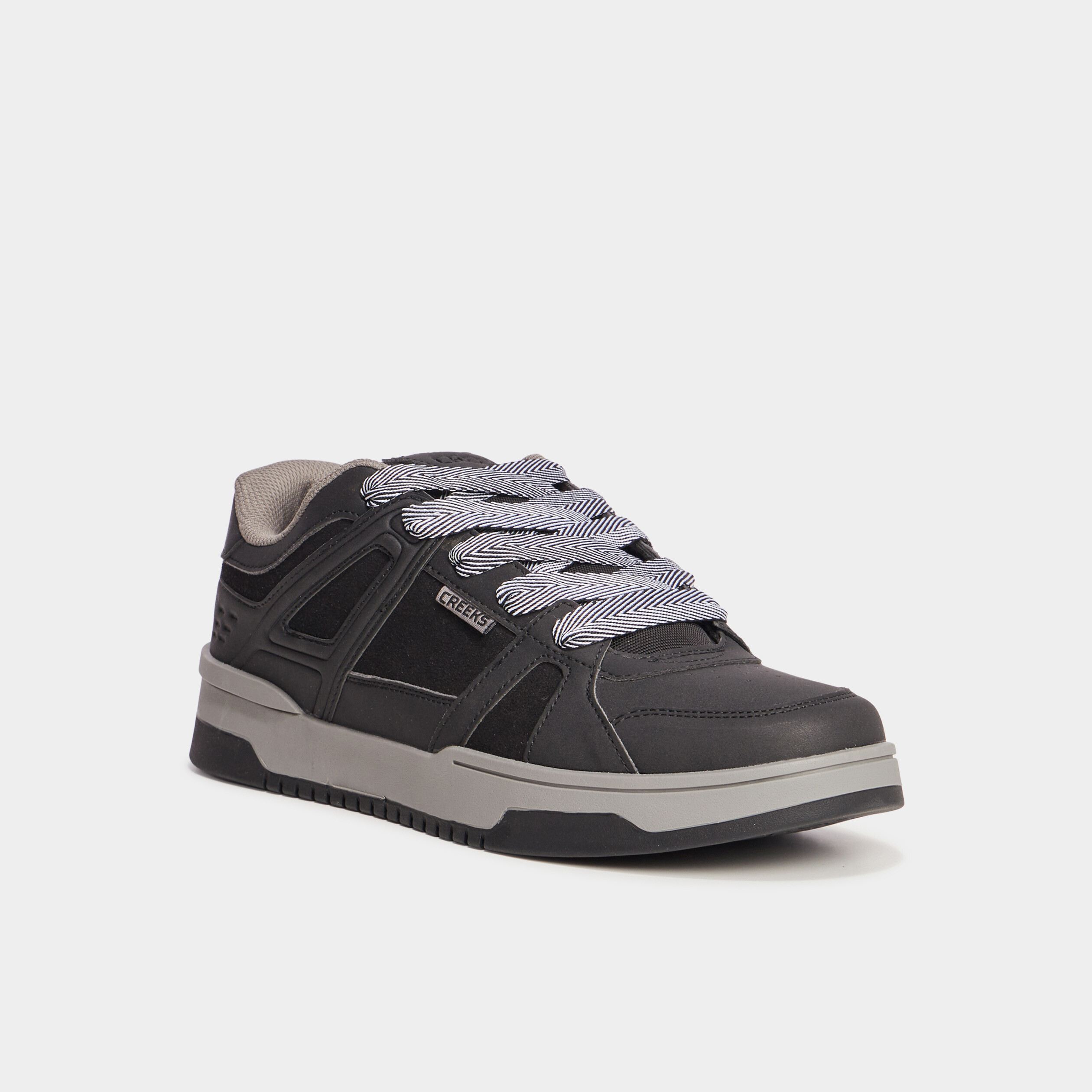 tennis basses a lacets noir homme Tennis basses à lacets noir homme