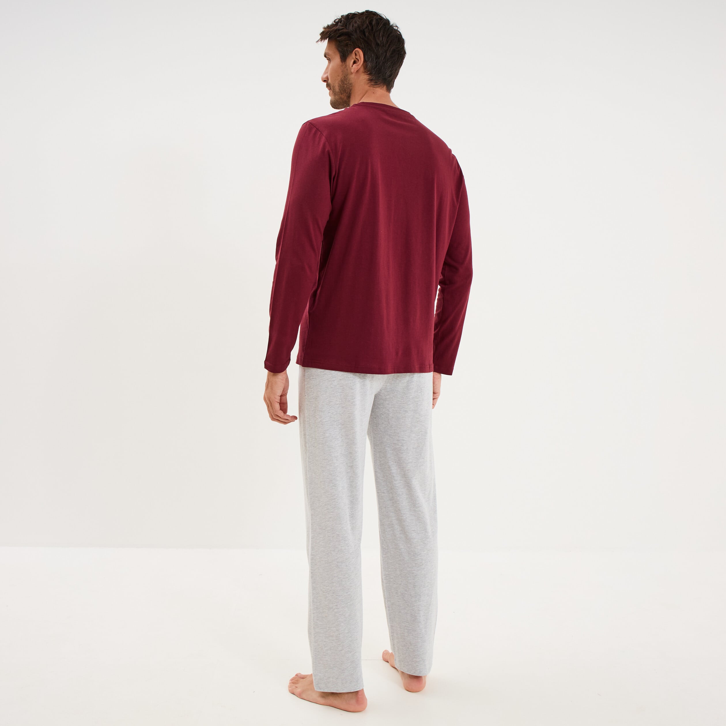 Ensemble pyjama pantalon et t-shirt bordeaux homme