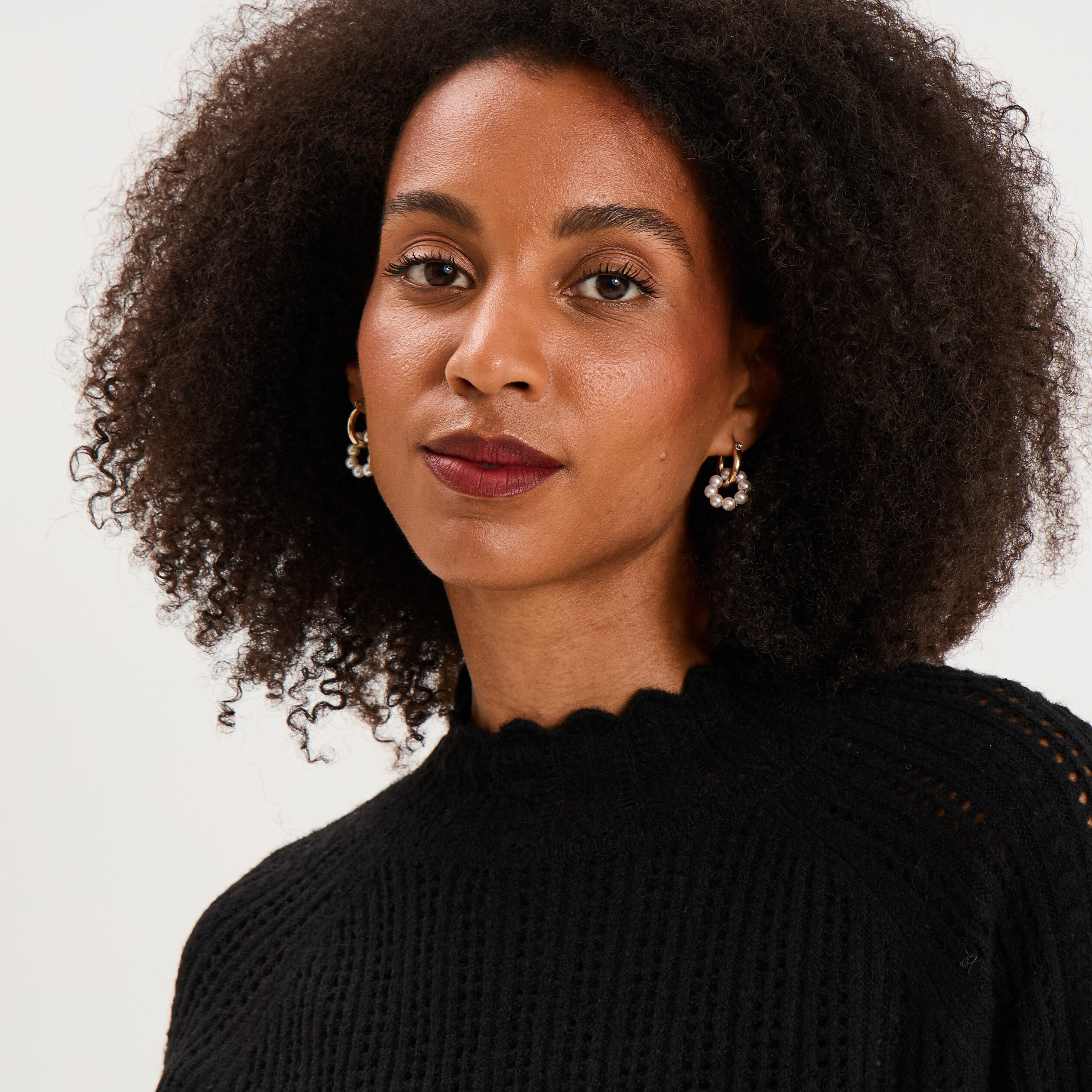 Pull col montant textur&eacute; manches longues noir femme