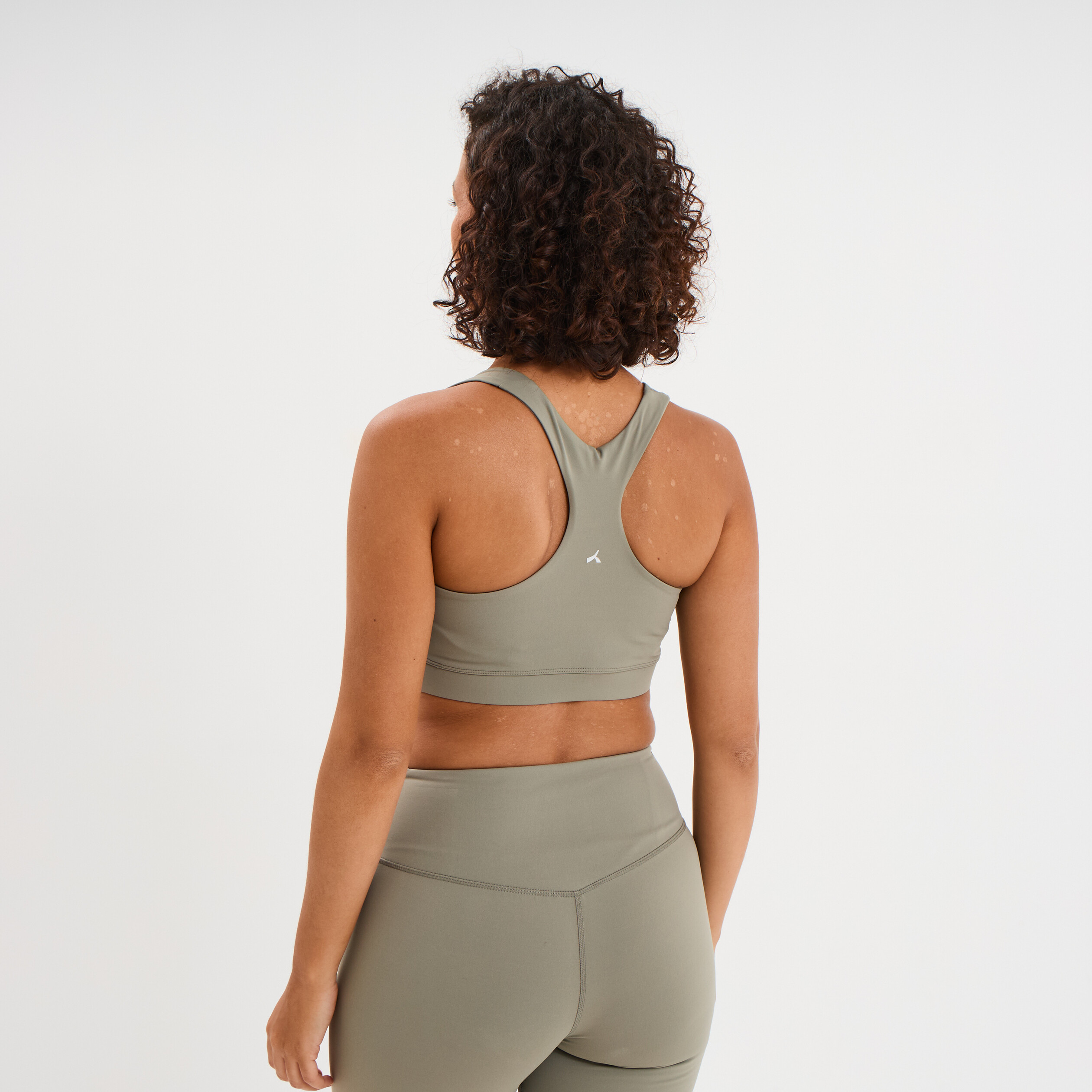Brassi&egrave;re de sport dos nageur vert kaki femme
