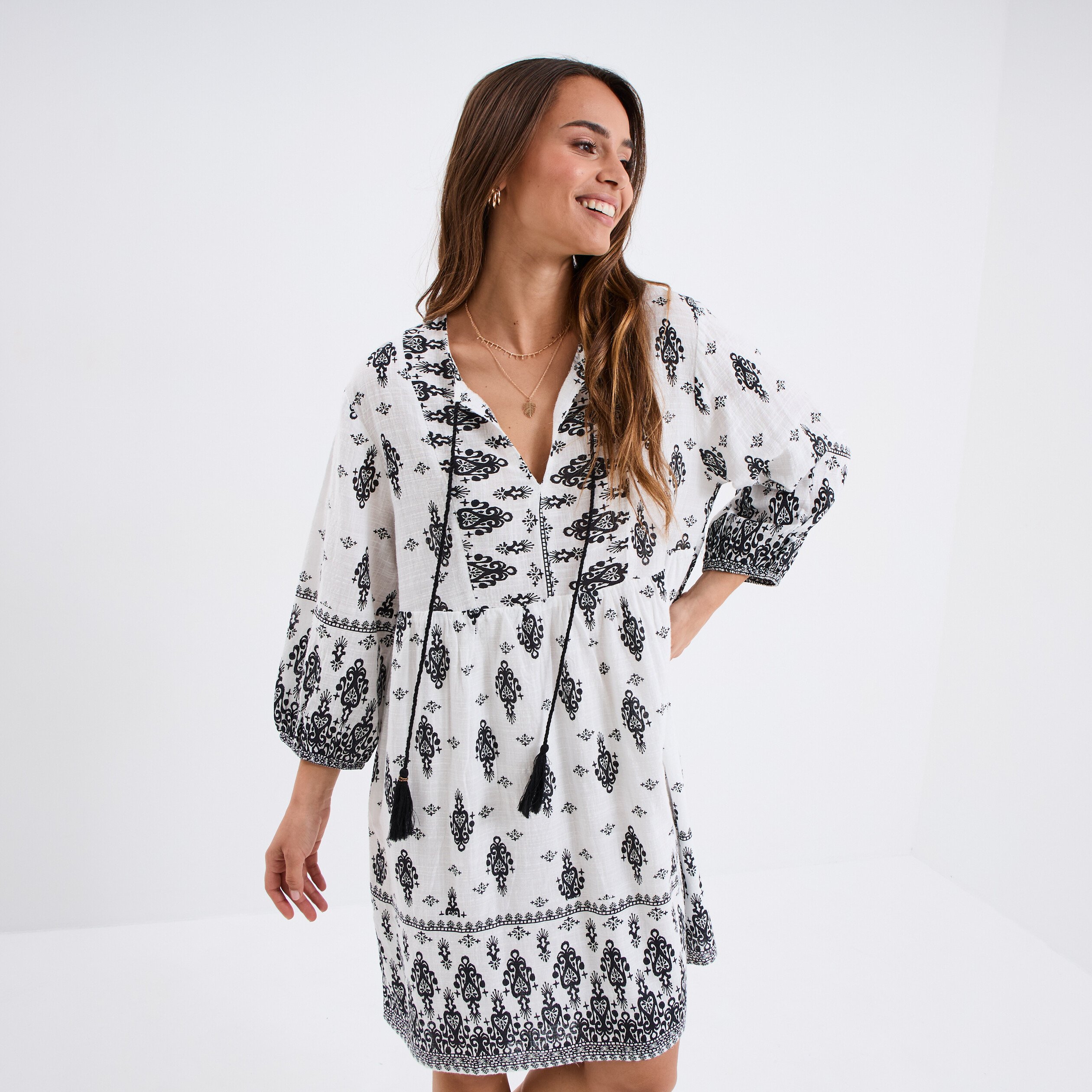robe trapeze col tunisien avec noeud ecru femme Robe trapèze col tunisien avec noeud ecru femme