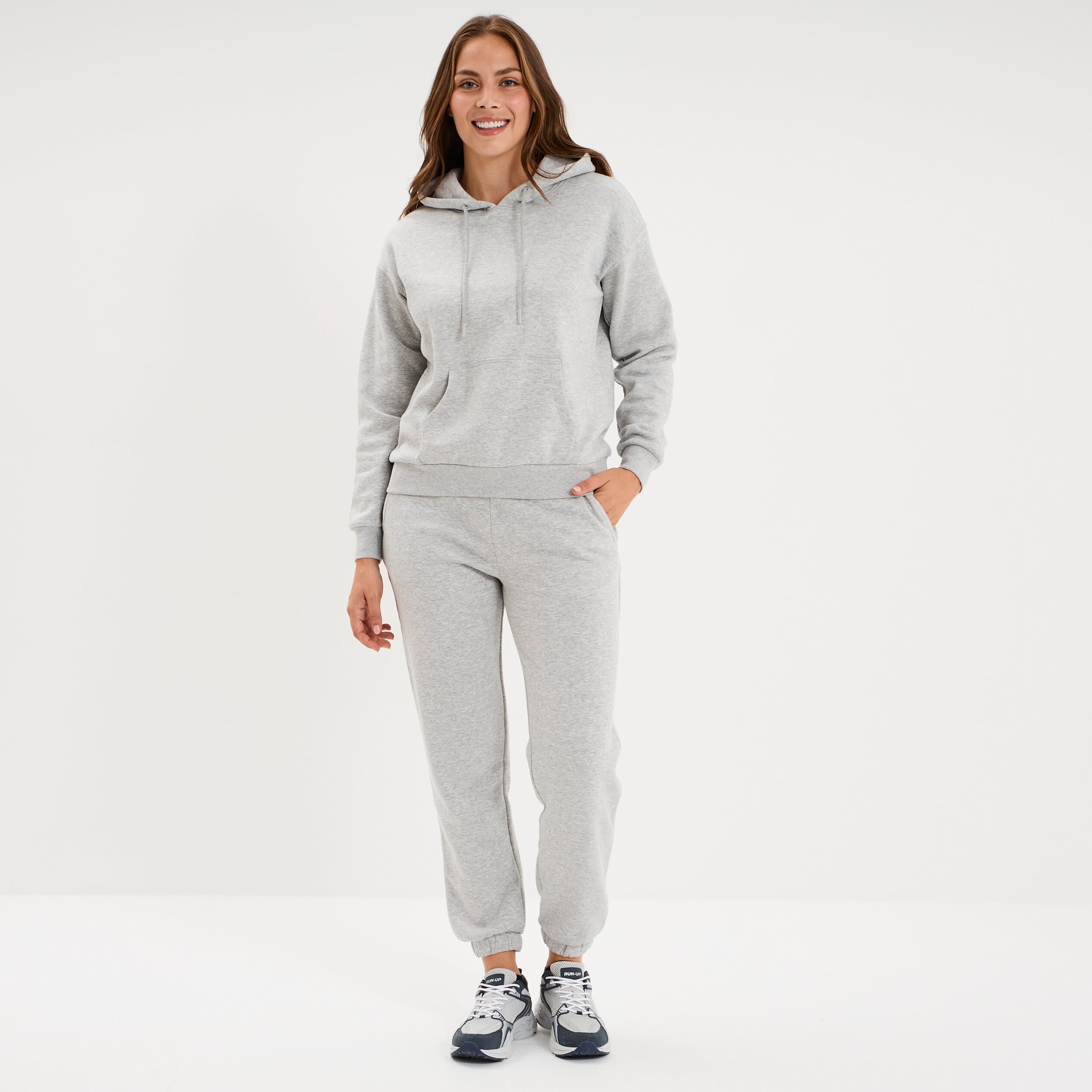 Pantalon de jogging molletonn&eacute; gris clair femme
