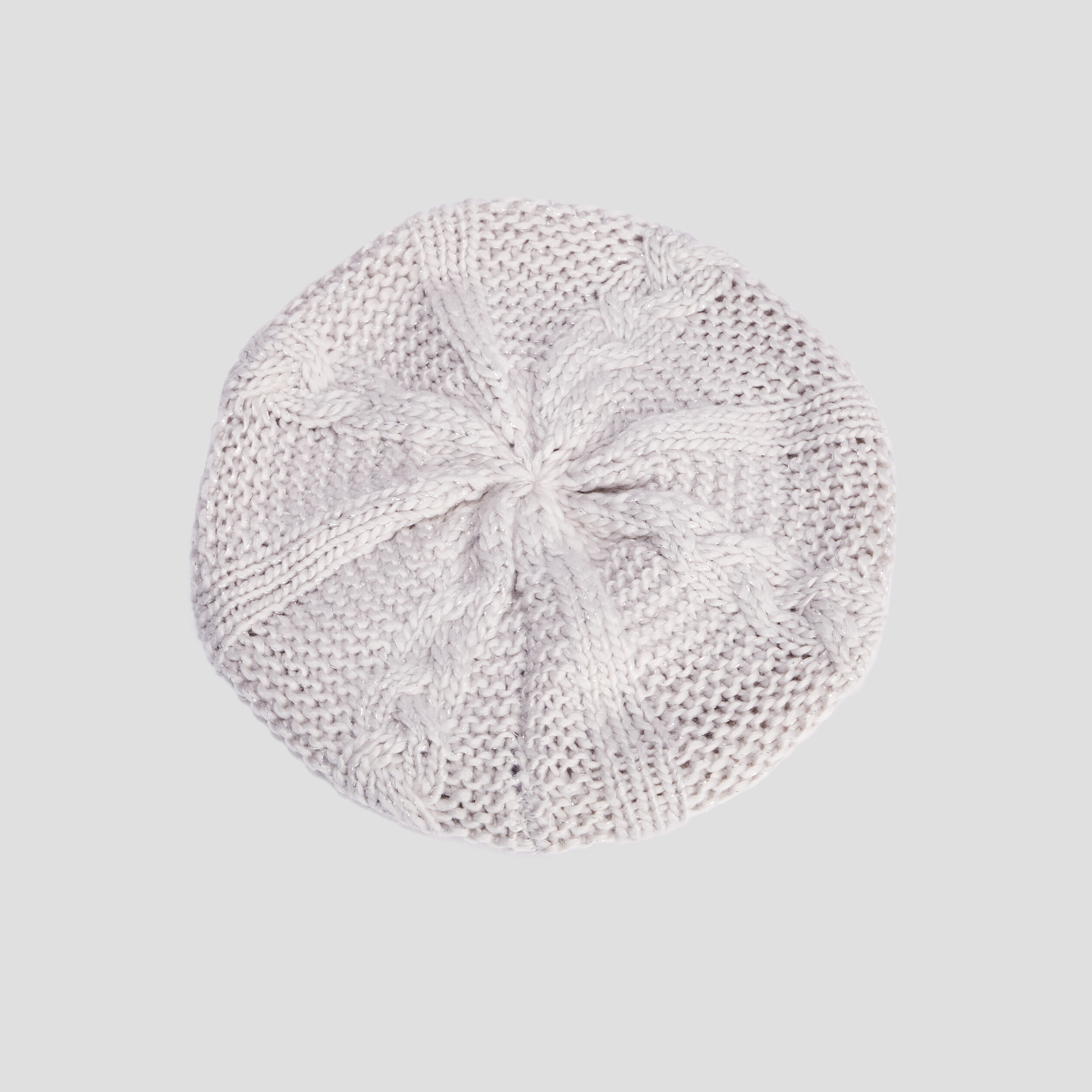 beret tricote avec torsades gris clair femme Béret tricoté avec torsades gris clair femme