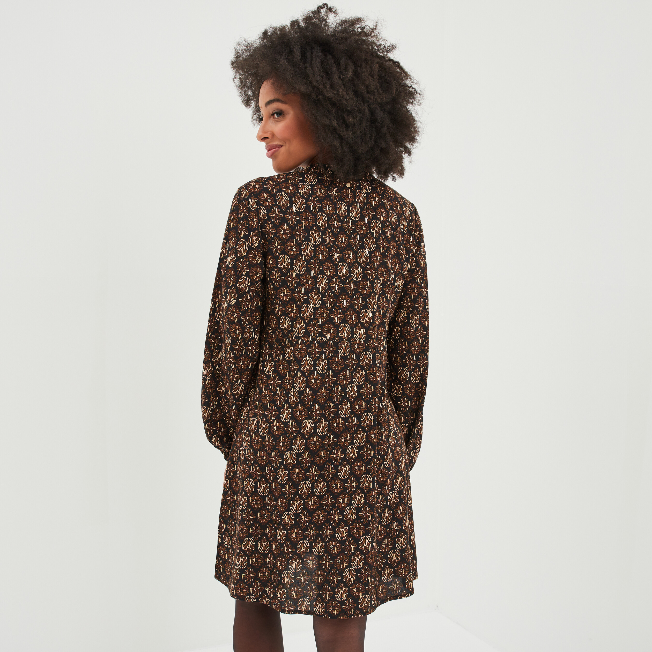robe evasee col lacet manches longues noir femme Robe évasée col lacet manches longues noir femme