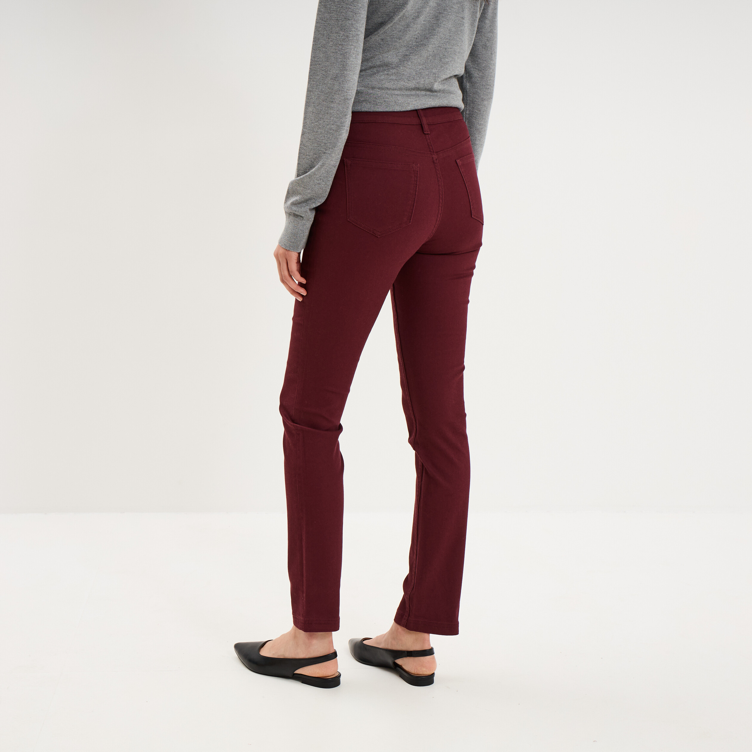 Pantalon slim stretch violet fonc&eacute; femme