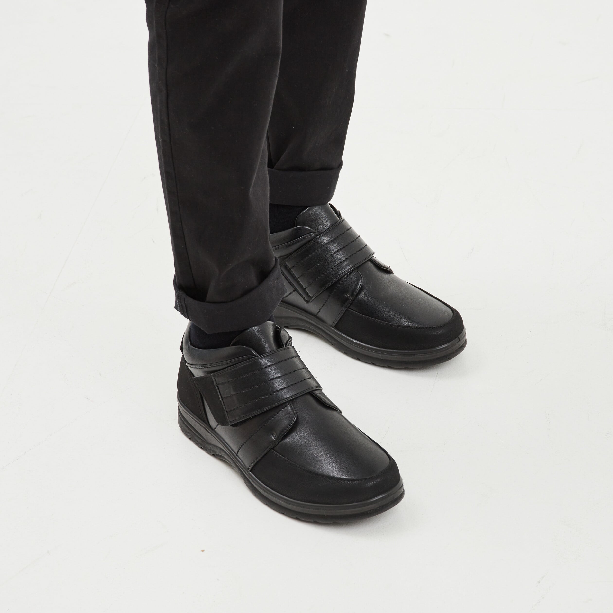 Bottines montantes &agrave; scratchs noir homme