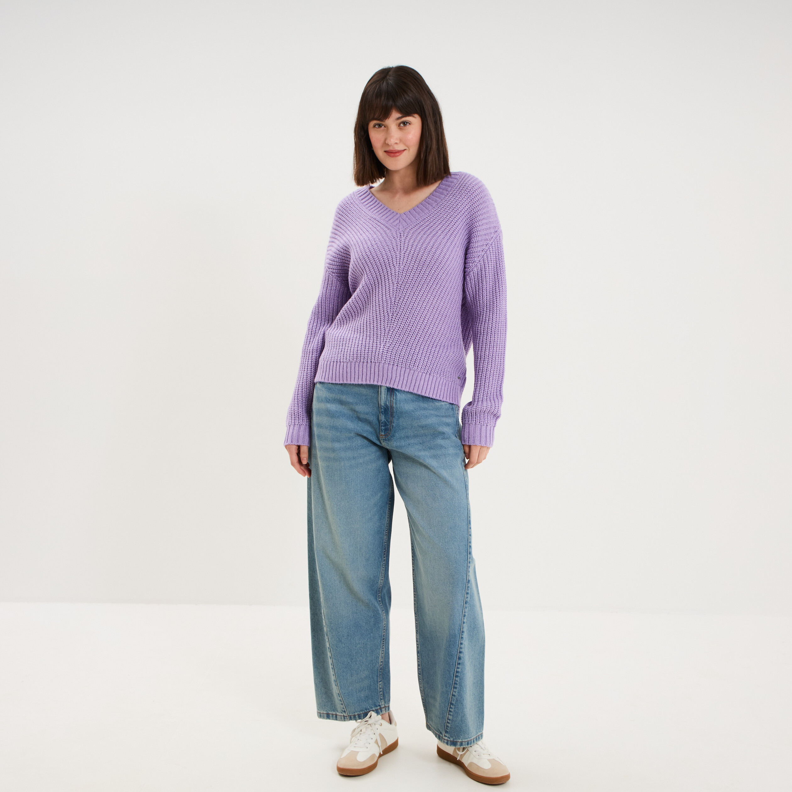 Pull col en V parme femme
