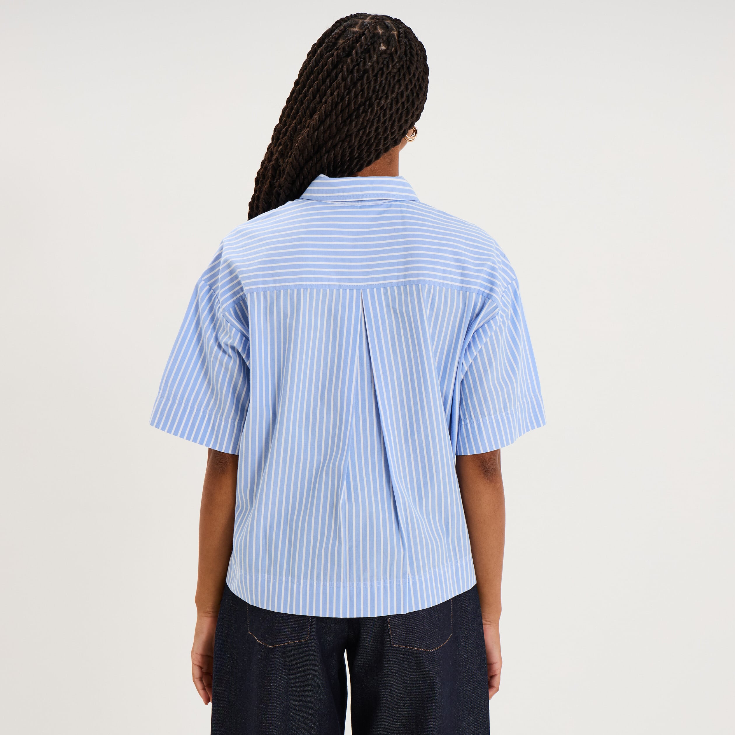 Chemise boxy manches coude boutonn&eacute;e bleu ciel femme