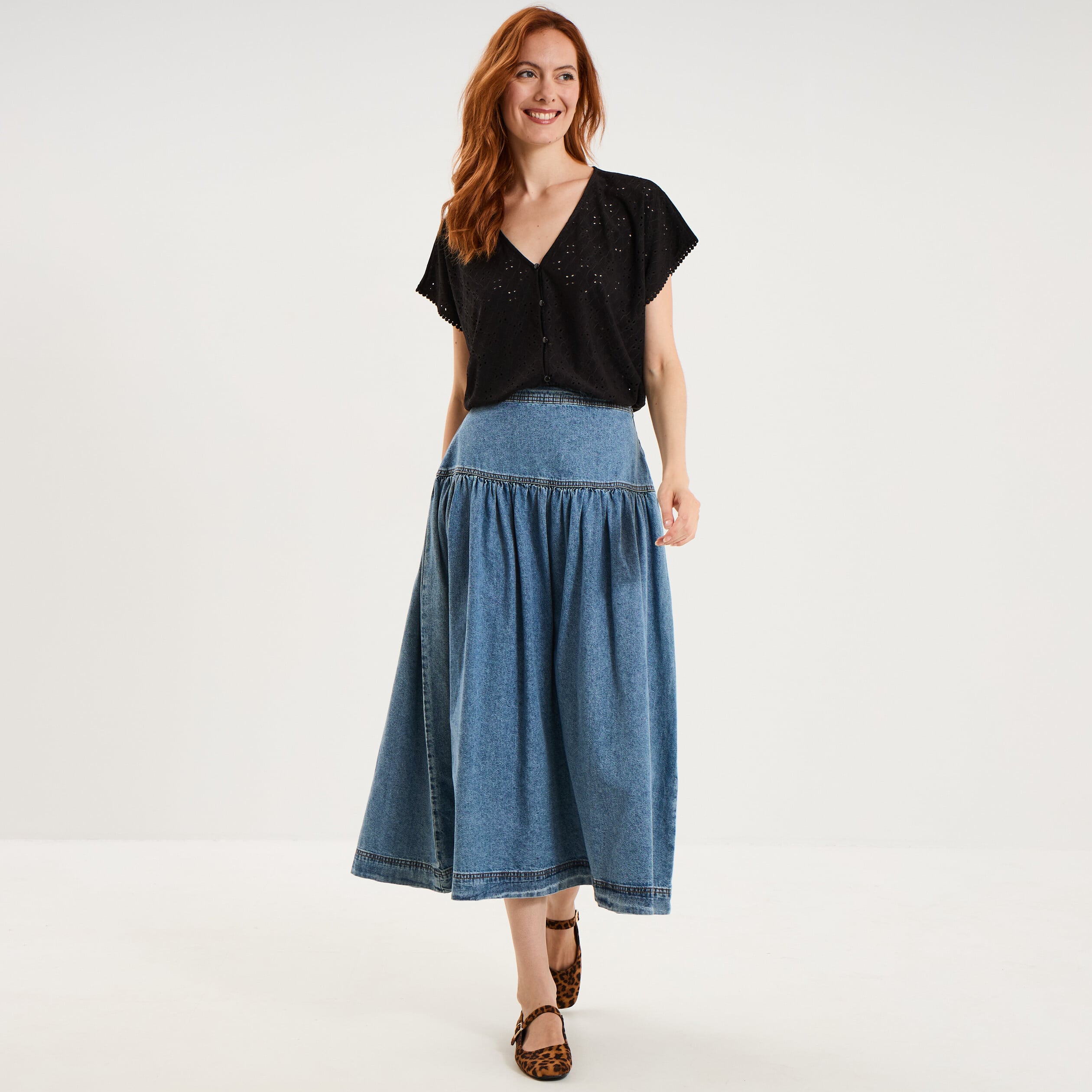 T-shirt dentelle avec boutons noir femme