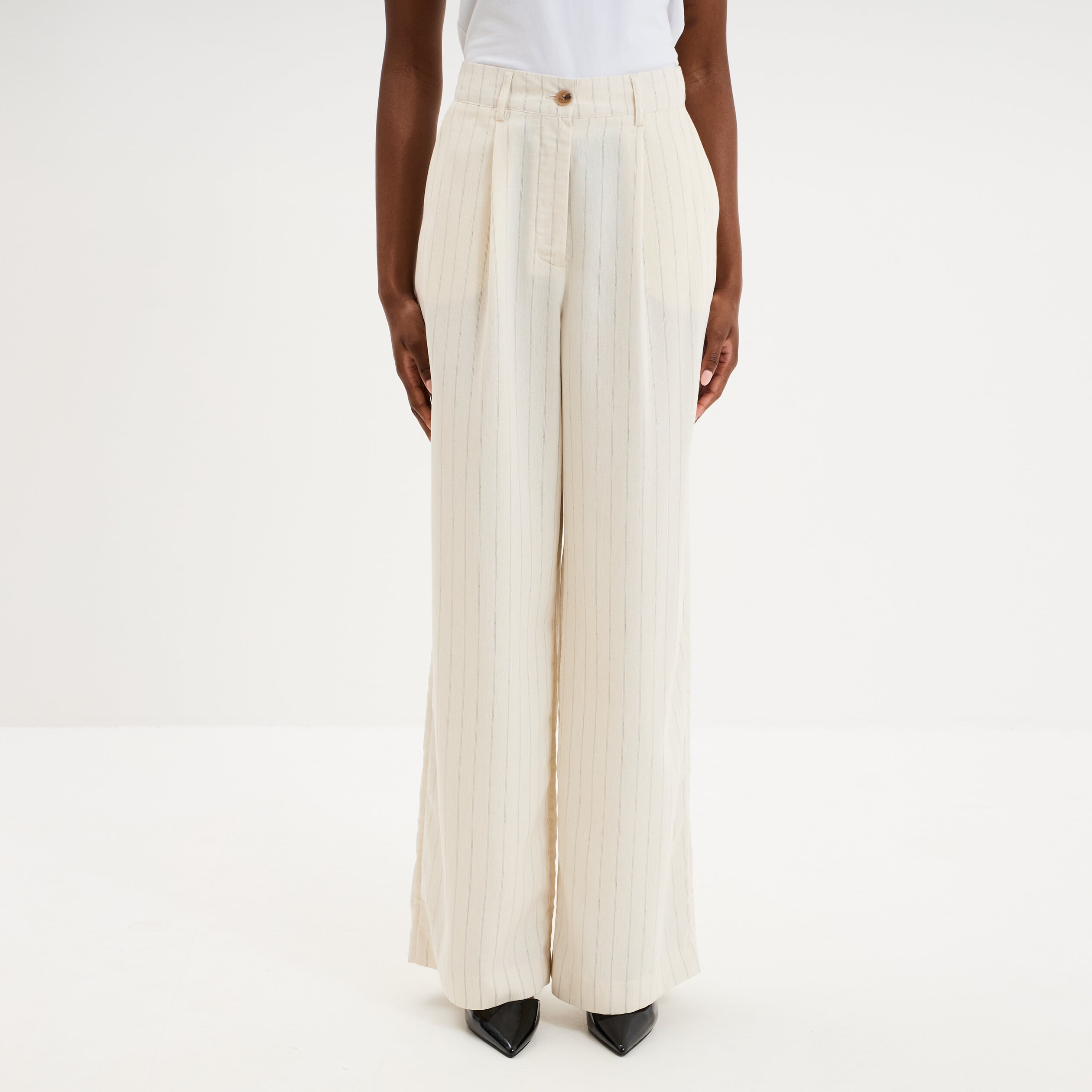 Pantalon large avec pinces ecru femme