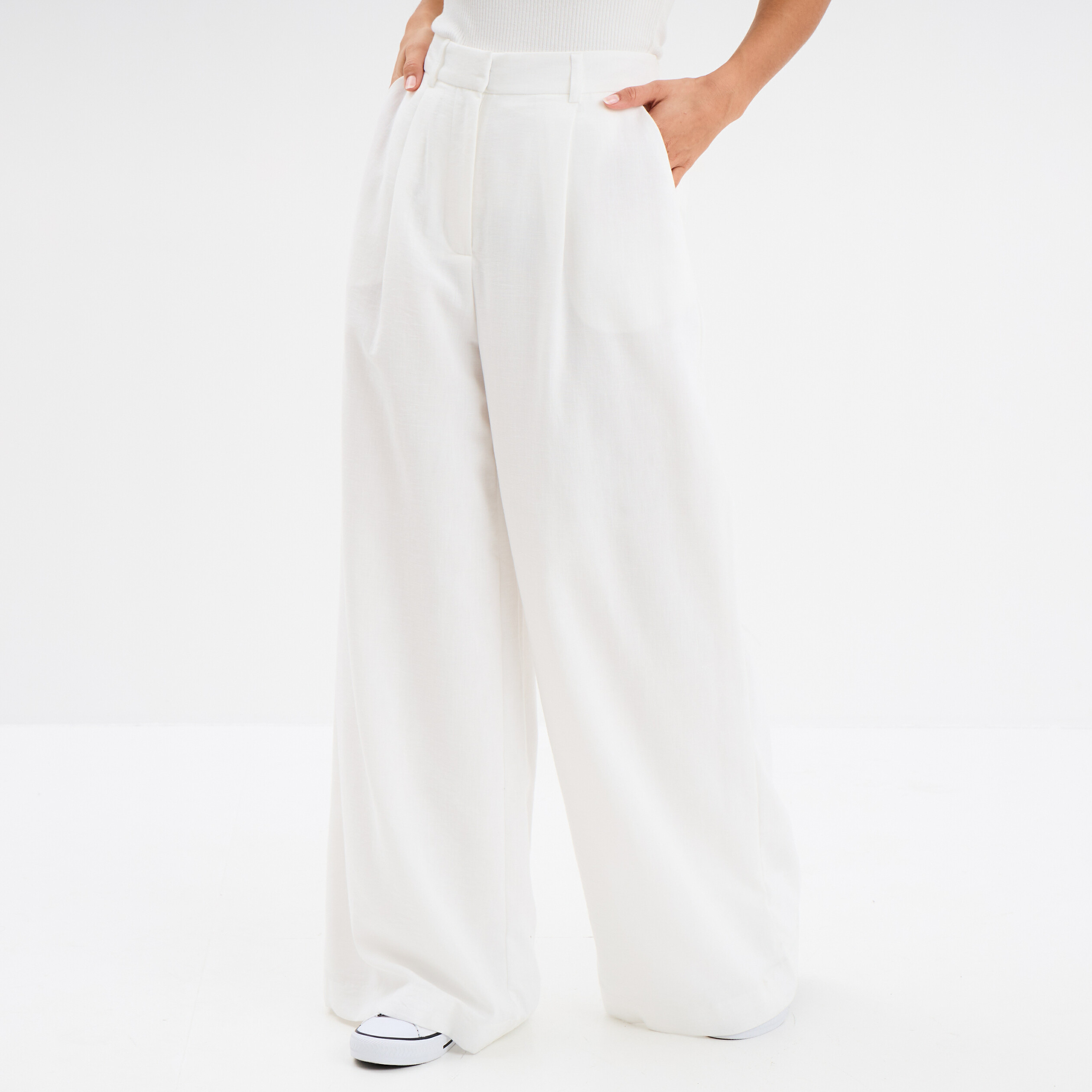 pantalon large avec pinces blanc femme Pantalon large avec pinces blanc femme