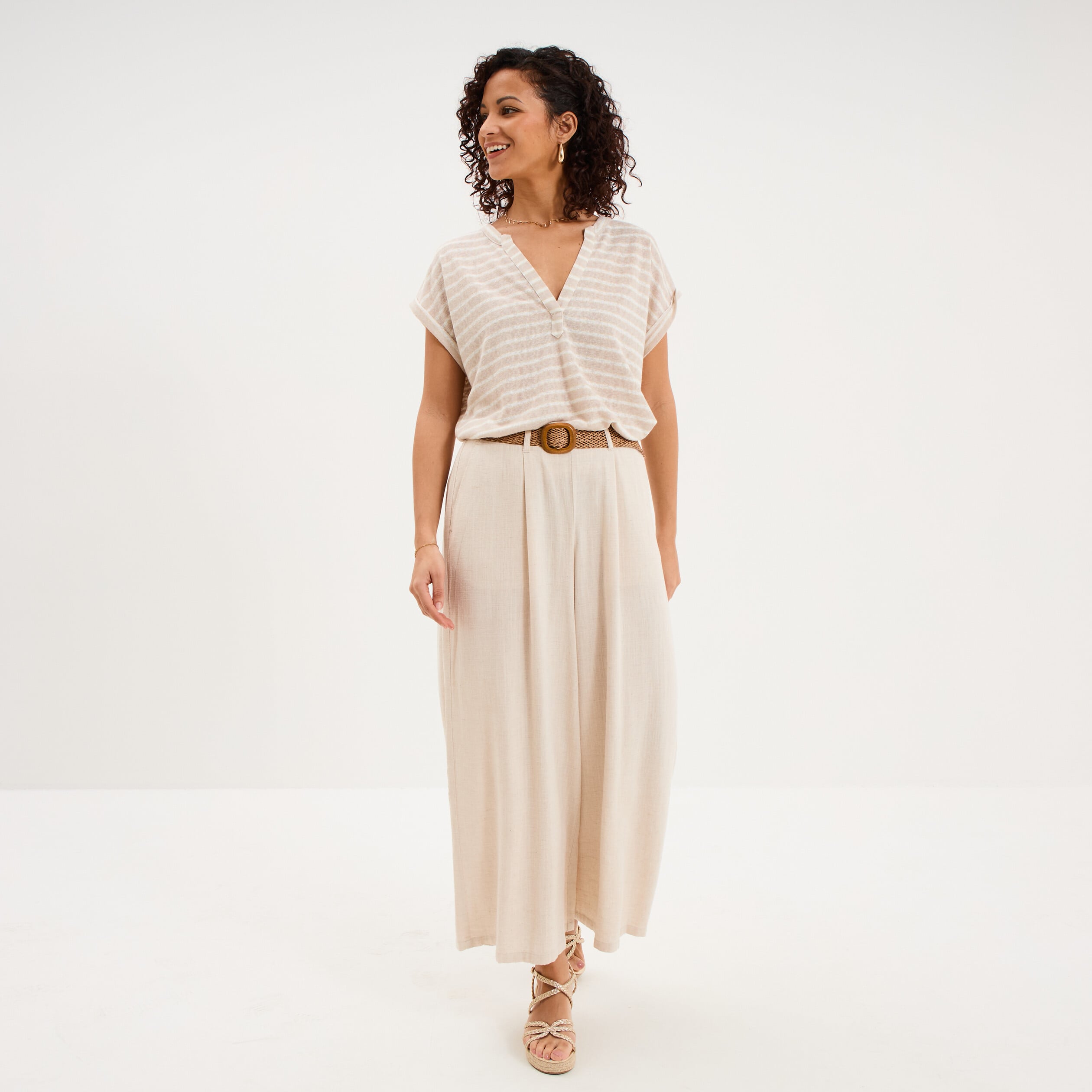 T-shirt col tunisien manches courtes beige clair femme