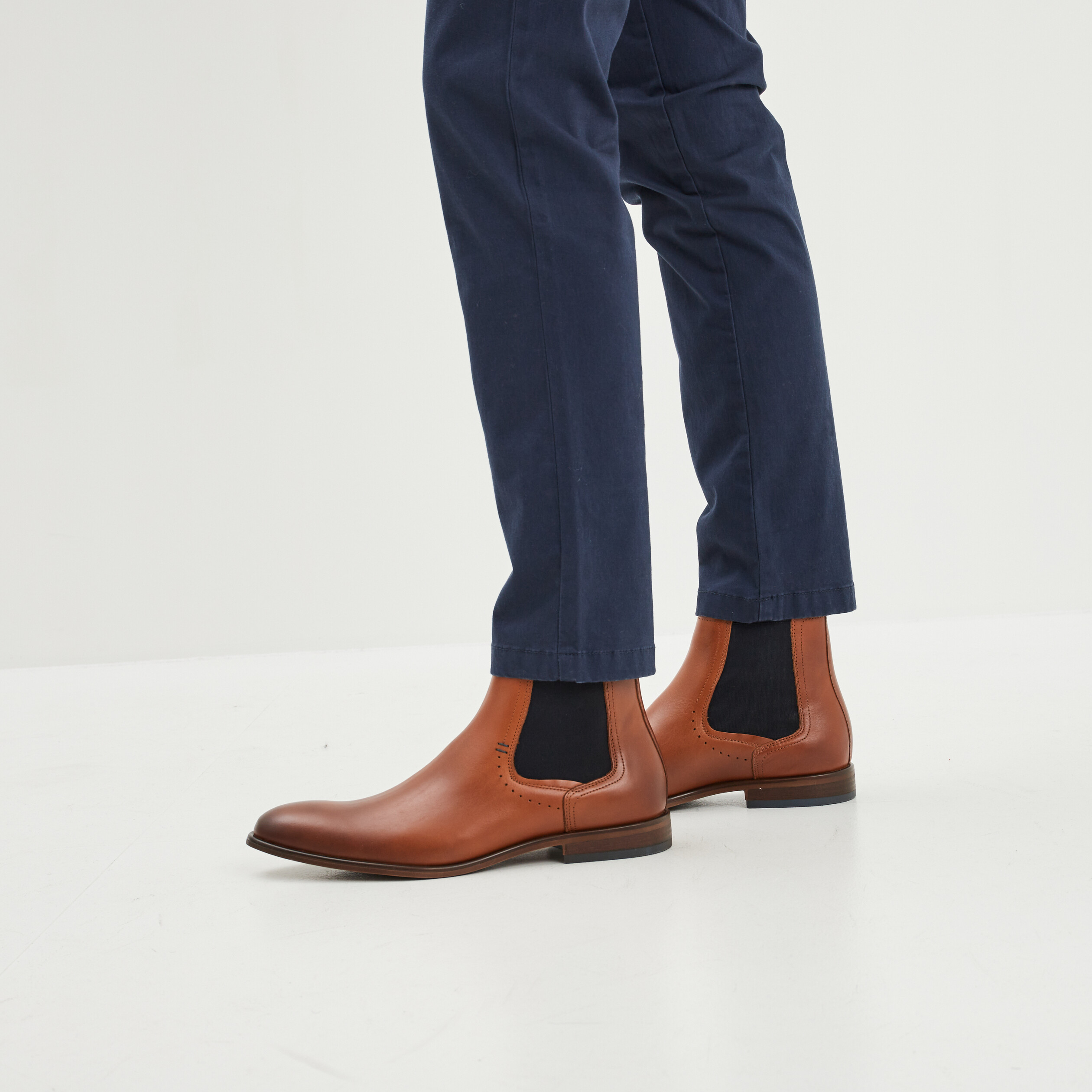 Boots chelsea en cuir marron cognac homme La Halle