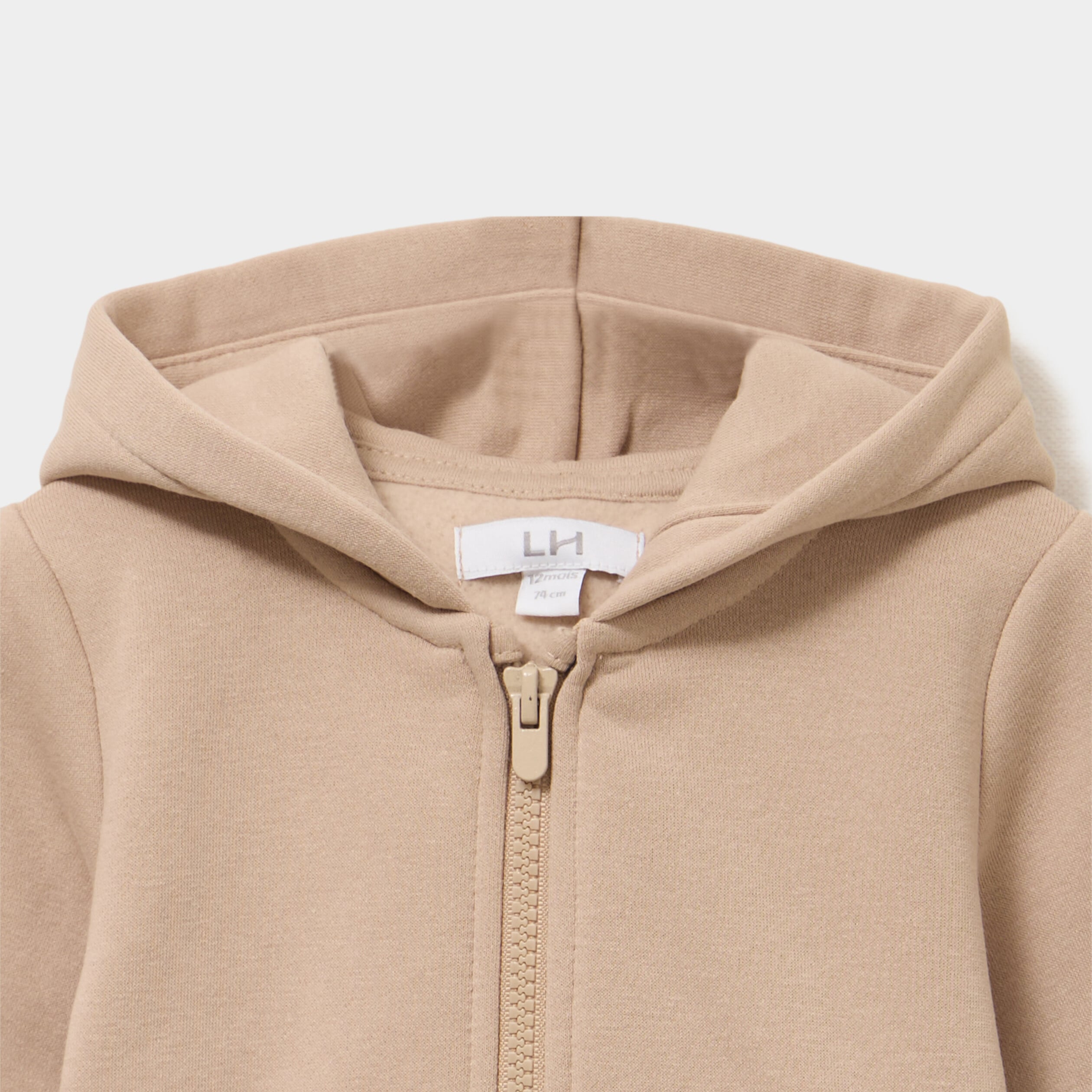 Sweat zipp&eacute; molletonn&eacute; &agrave; capuche sable b&eacute;b&eacute; gar&ccedil;on