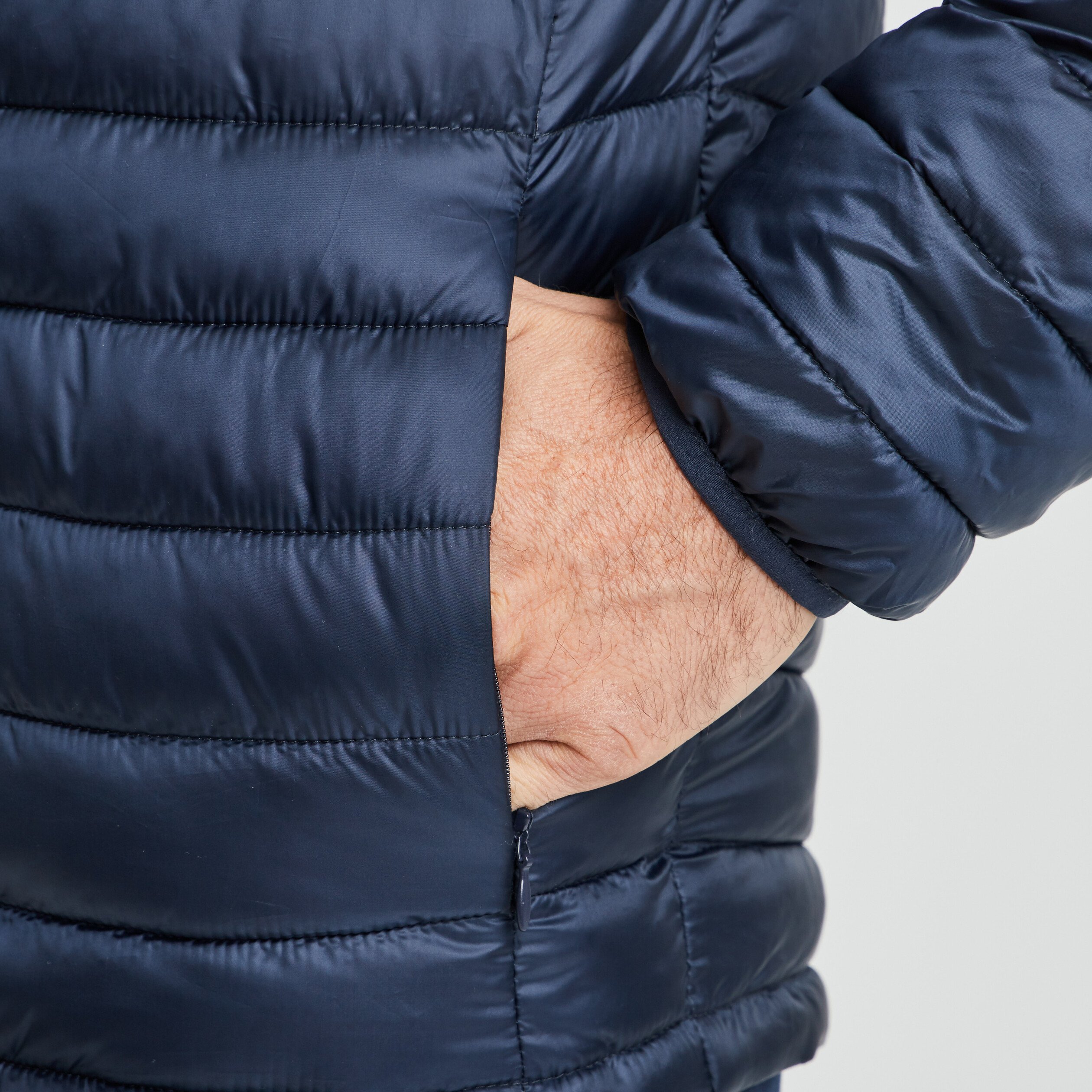 Doudoune légère déperlante à capuche bleu marine homme