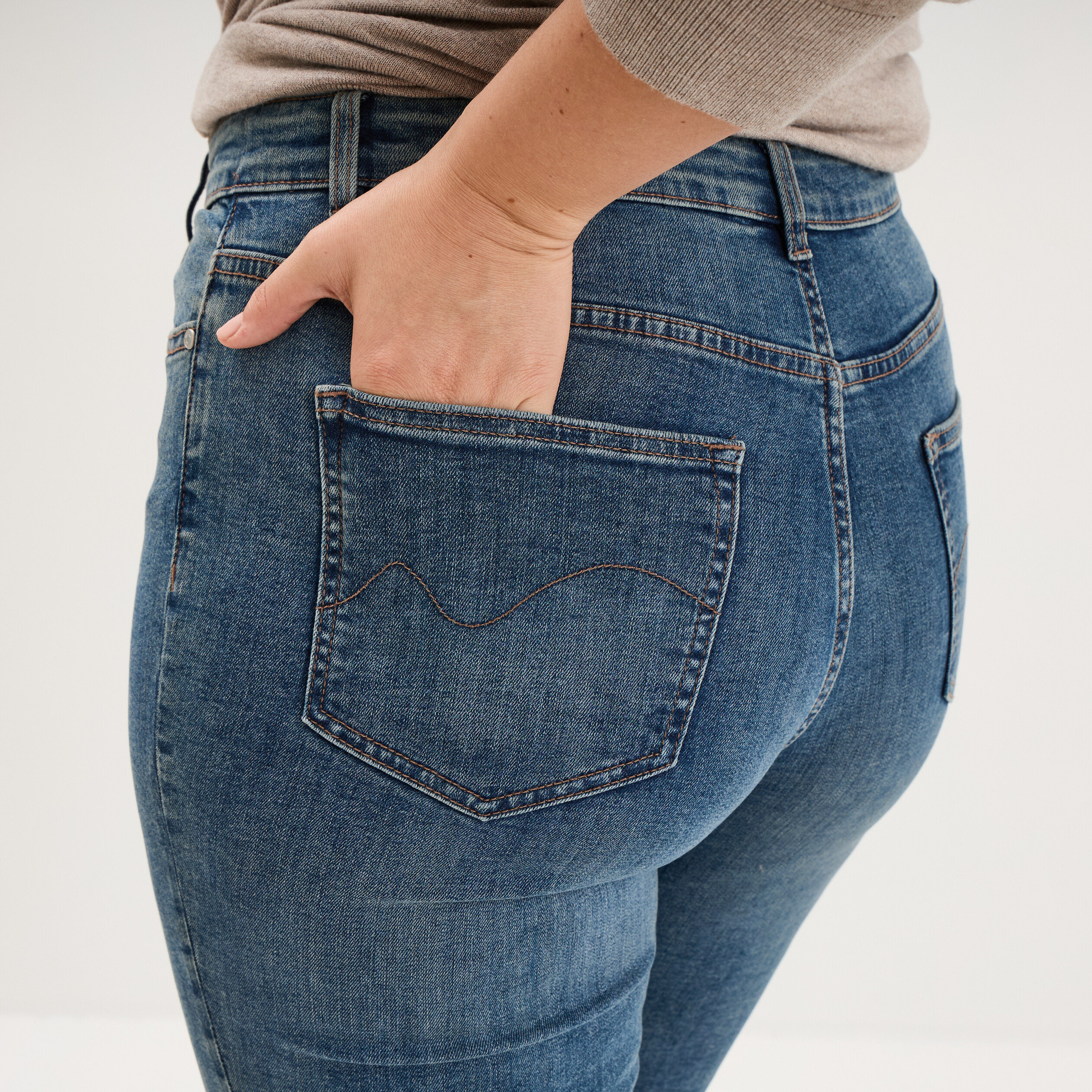 Jeans droit taille haute denim dirty femme grande taille