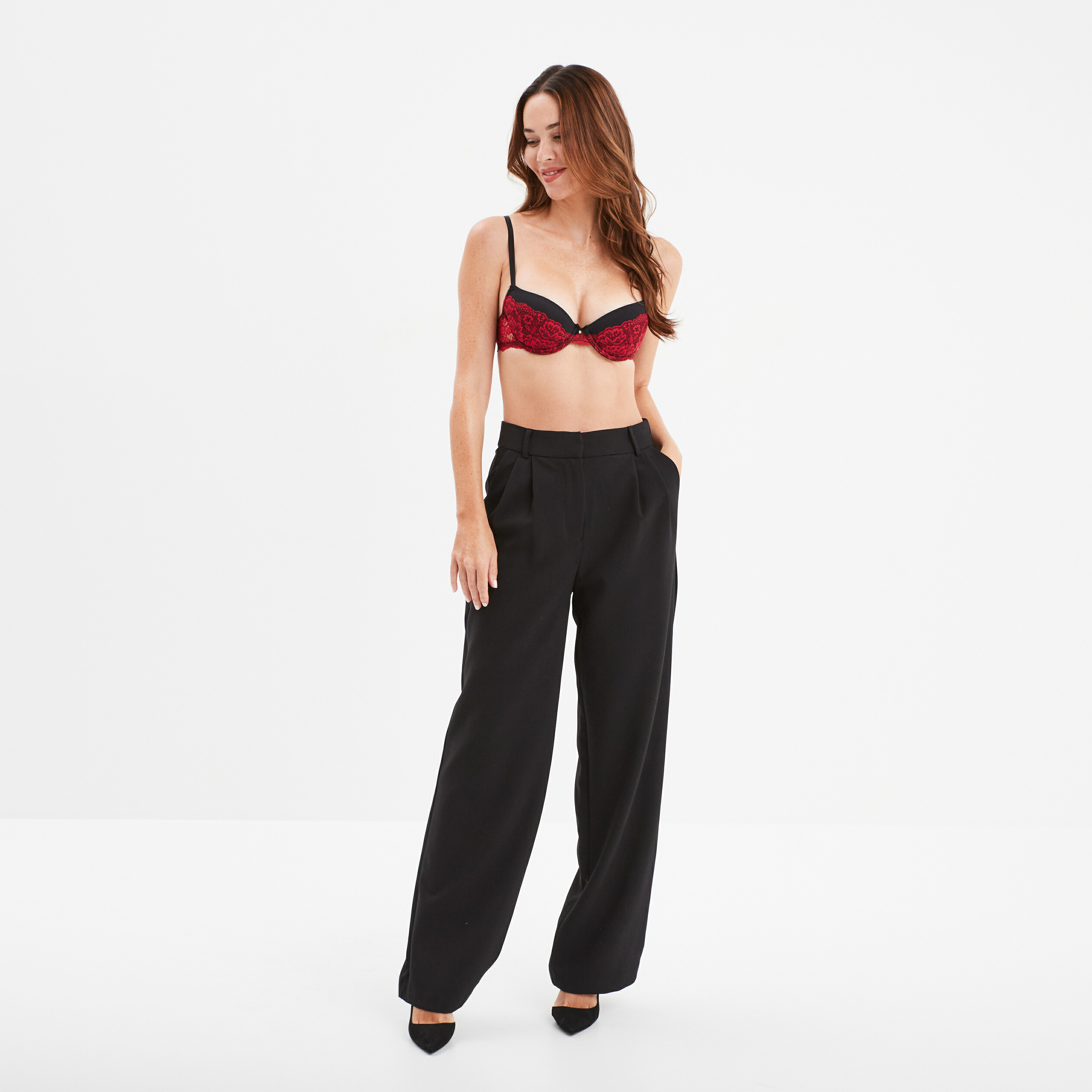 soutien gorge corbeille micro dentelle rouge femme Soutien-gorge corbeille micro dentelle rouge femme
