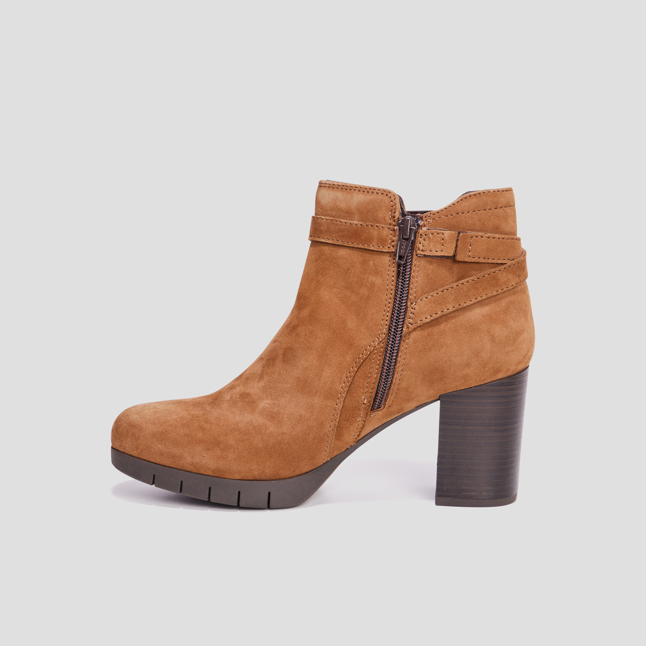 bottines a talons avec chaines en cuir marron femme Bottines à talons avec chaînes en cuir marron femme