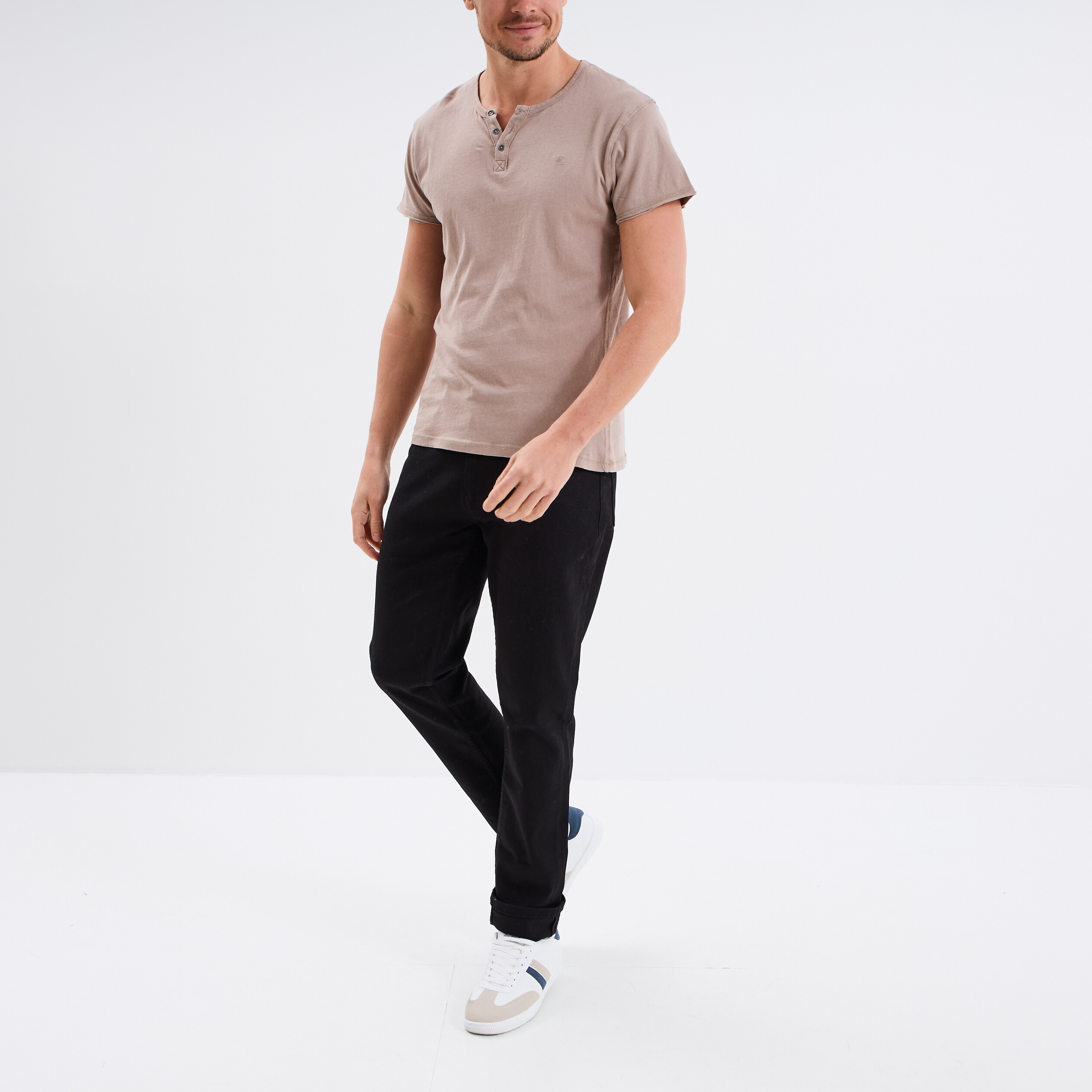 T-shirt col tunisien manches courte marron homme
