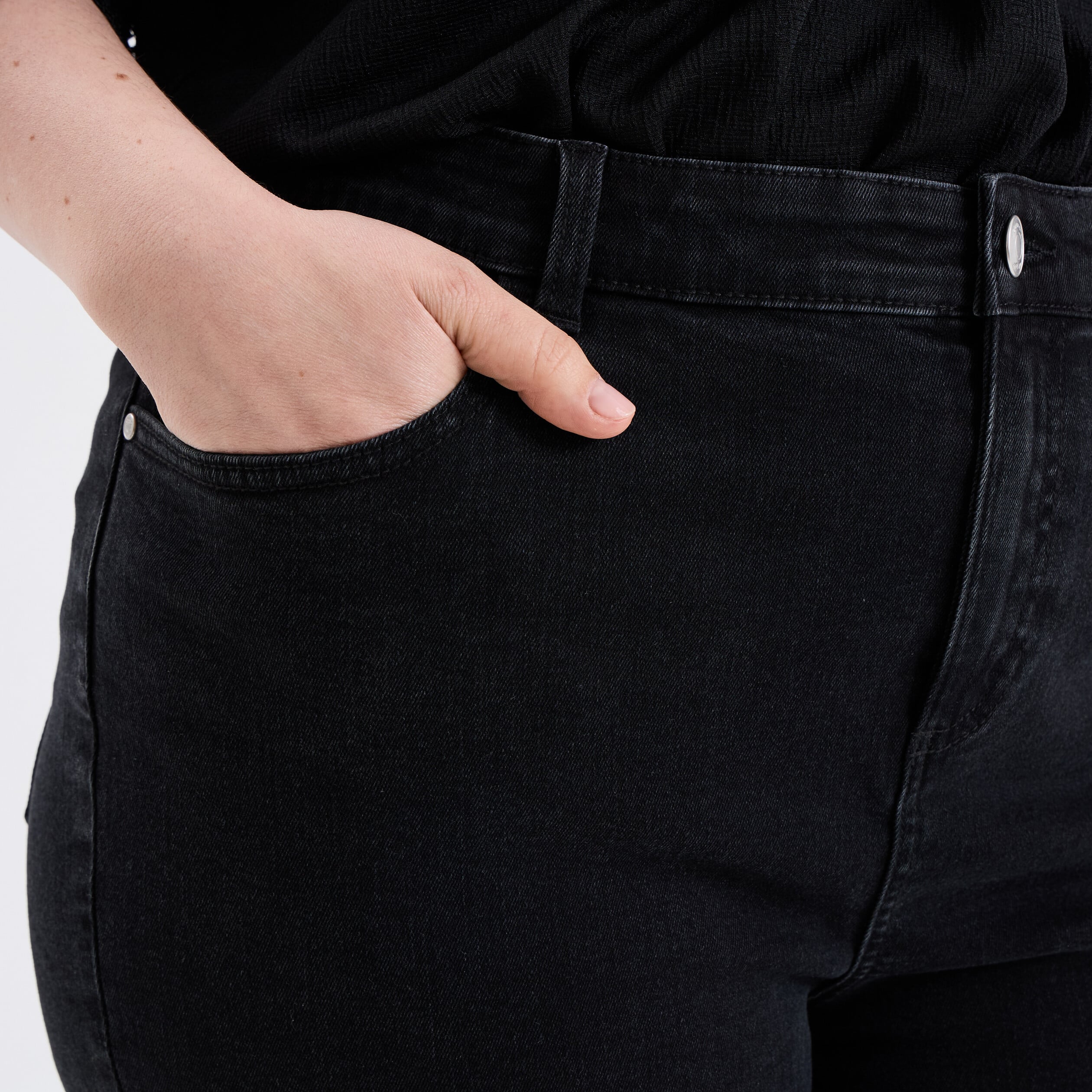 Jeans droit taille haute denim noir femme grande taille