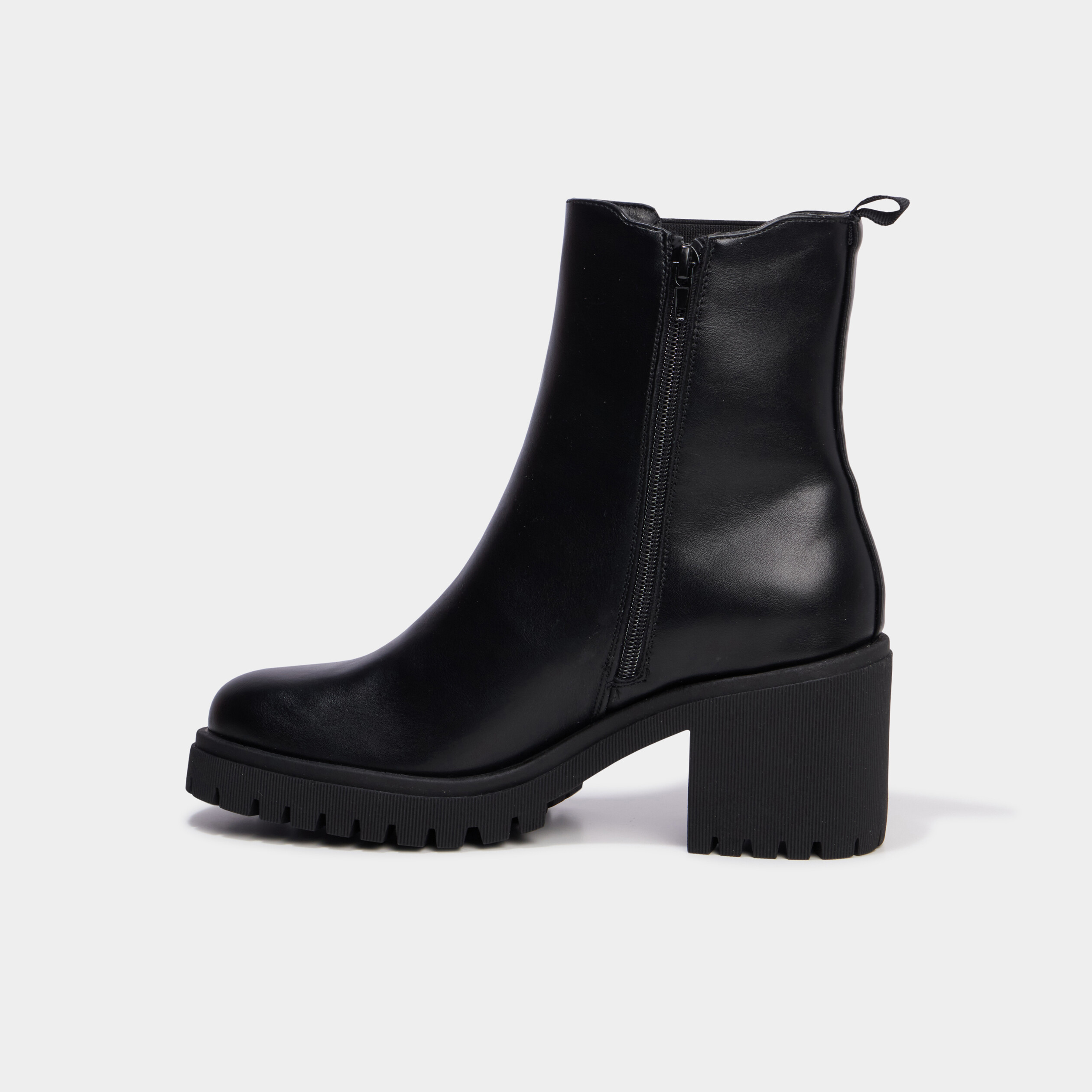 Boots chelsea &agrave; talons noir femme