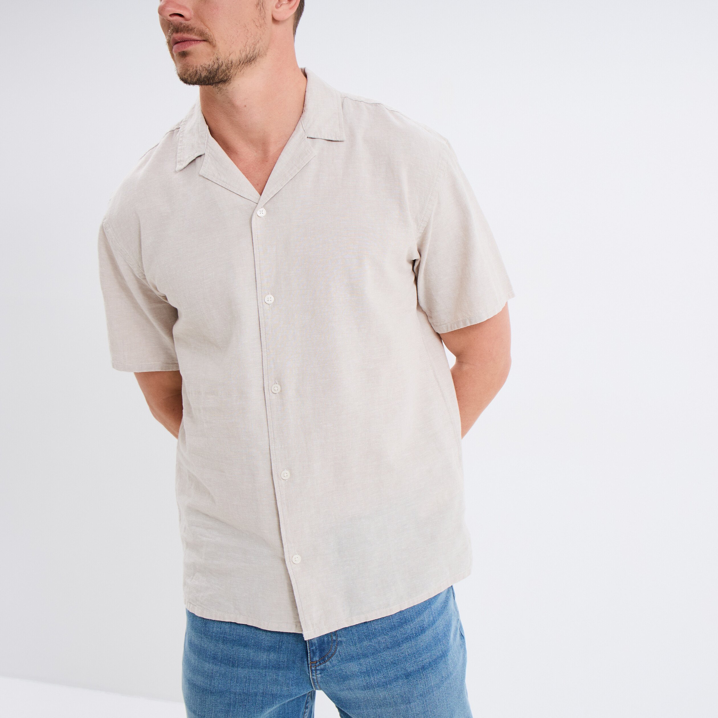 chemise manches courtes melange lin gris clair homme Chemise manches courtes mélange lin gris clair homme