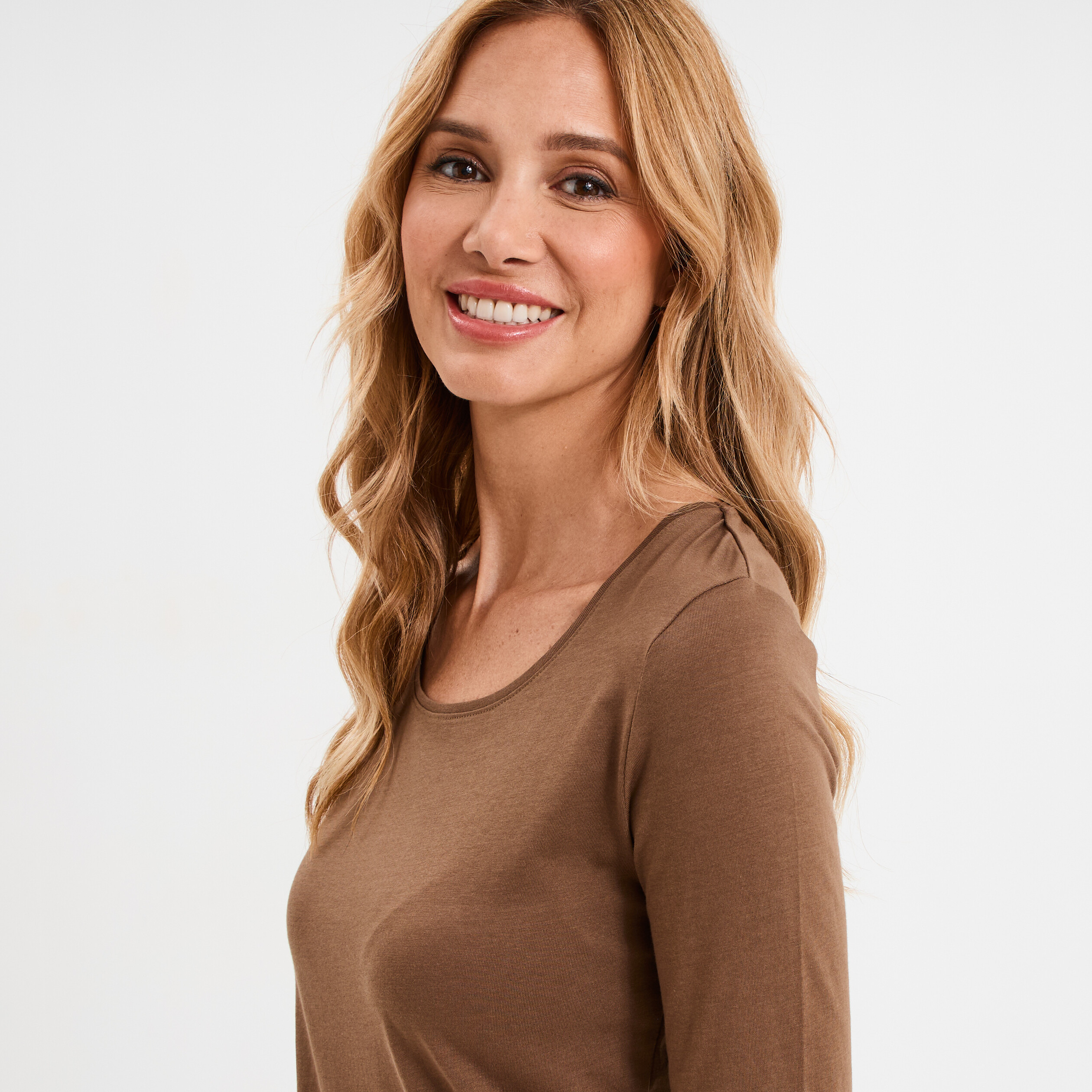 t shirt coton col rond manches longues taupe femme T-shirt coton col rond manches longues taupe femme