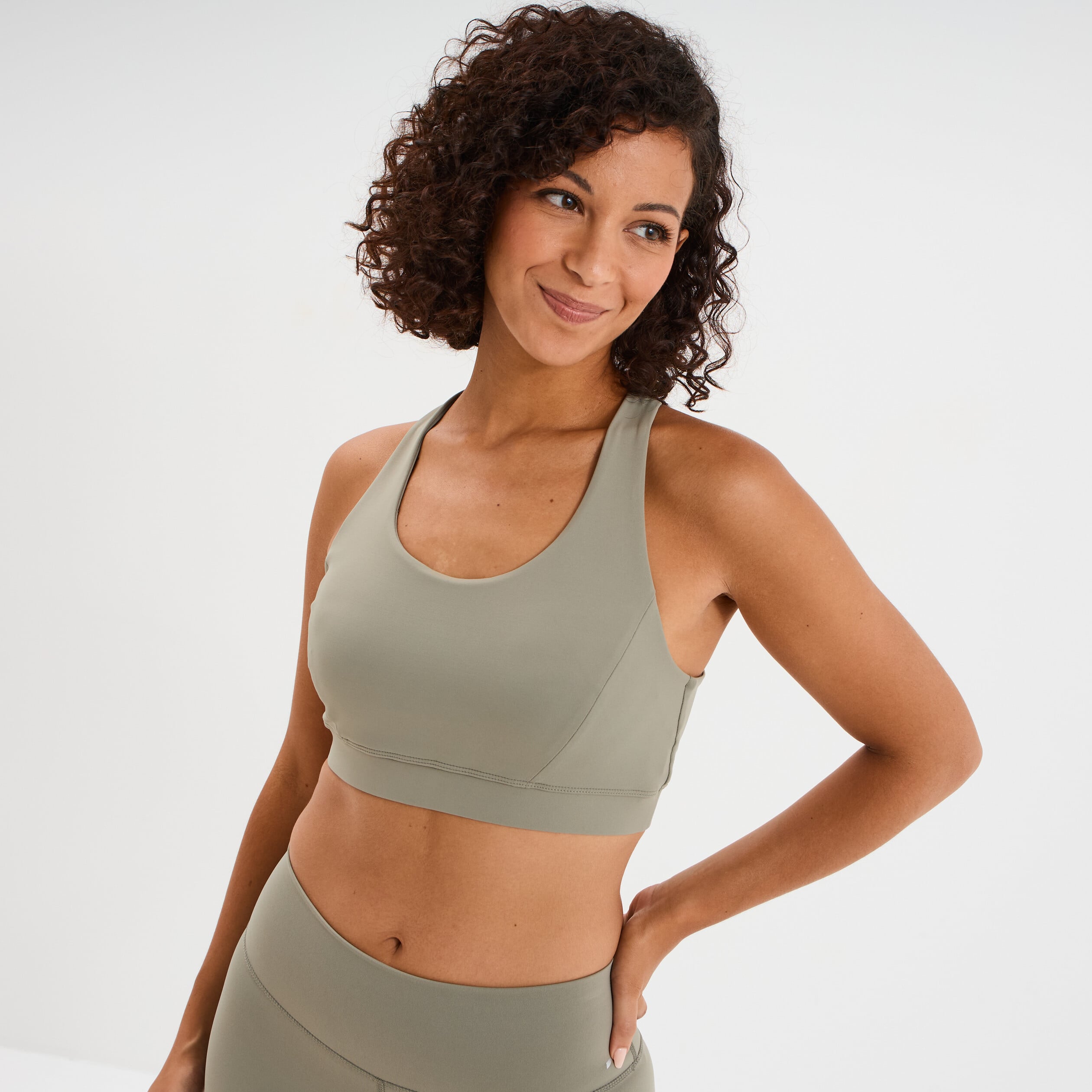 Brassi&egrave;re de sport ajust&eacute;e dos nageur vert kaki femme